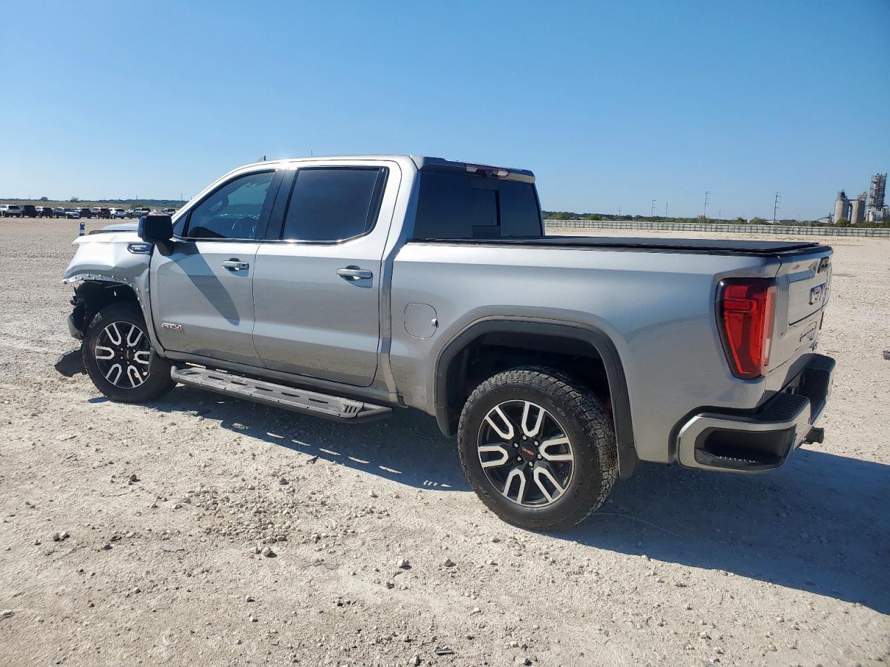 2024 GMC Sierra