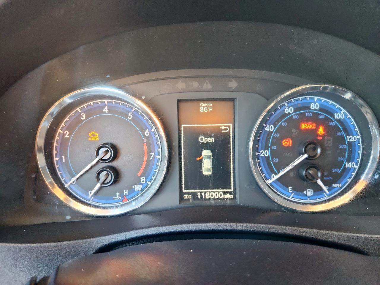 2018 TOYOTA COROLLA
