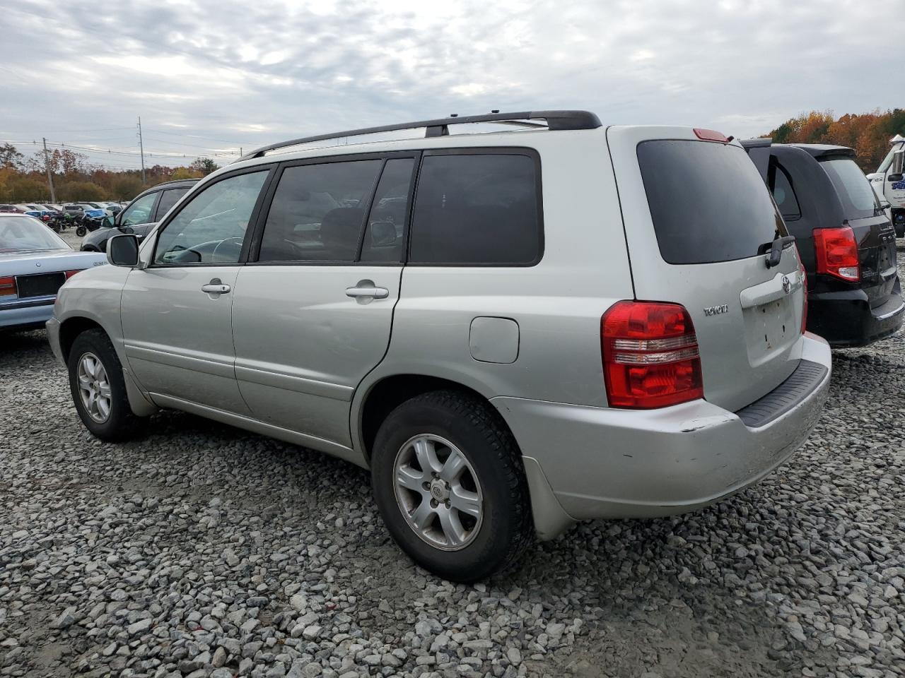 2003 TOYOTA HIGHLANDER