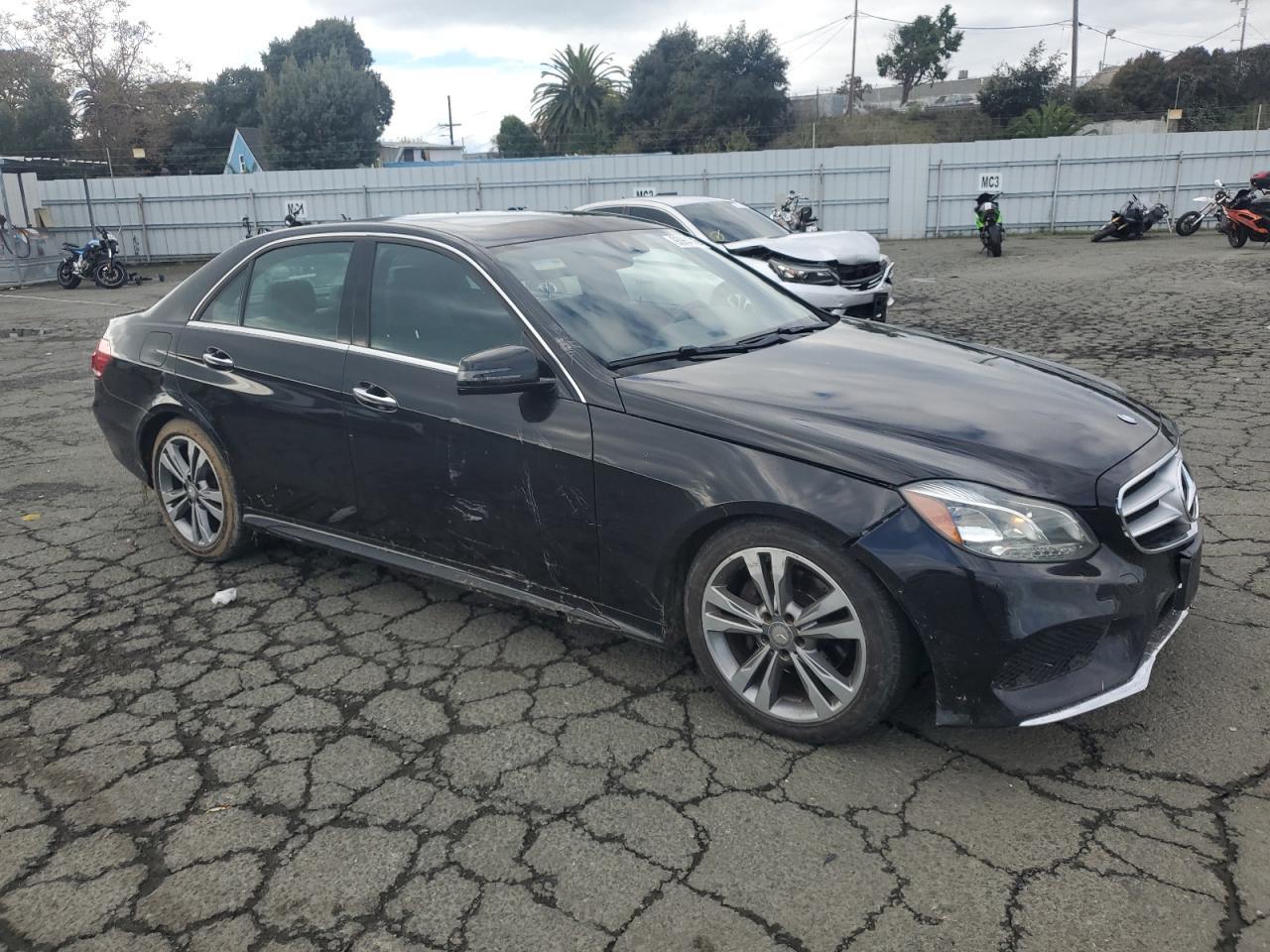 2016 MERCEDES-BENZ E-Class