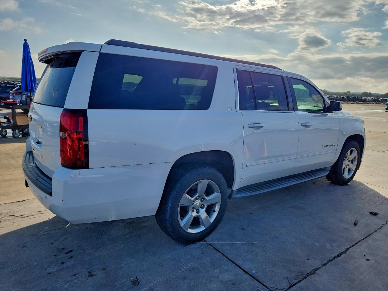 2015 CHEVROLET Suburban