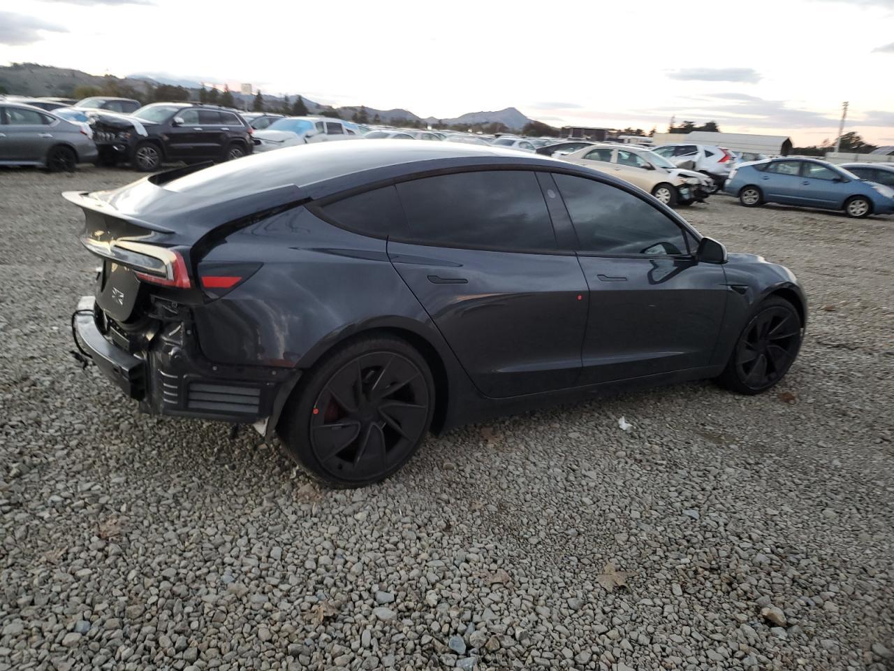 2024 TESLA MODEL 3