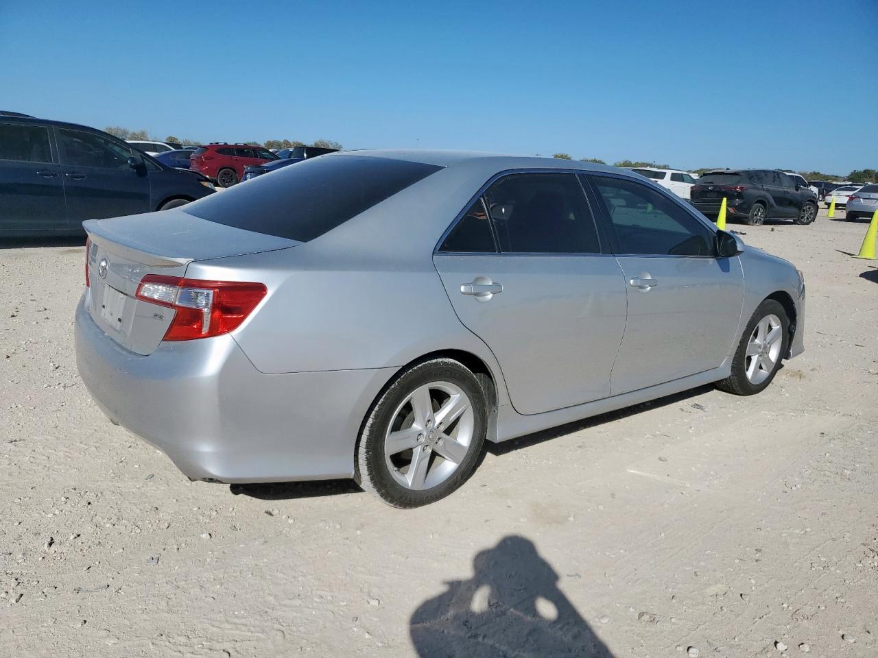 2014 TOYOTA CAMRY
