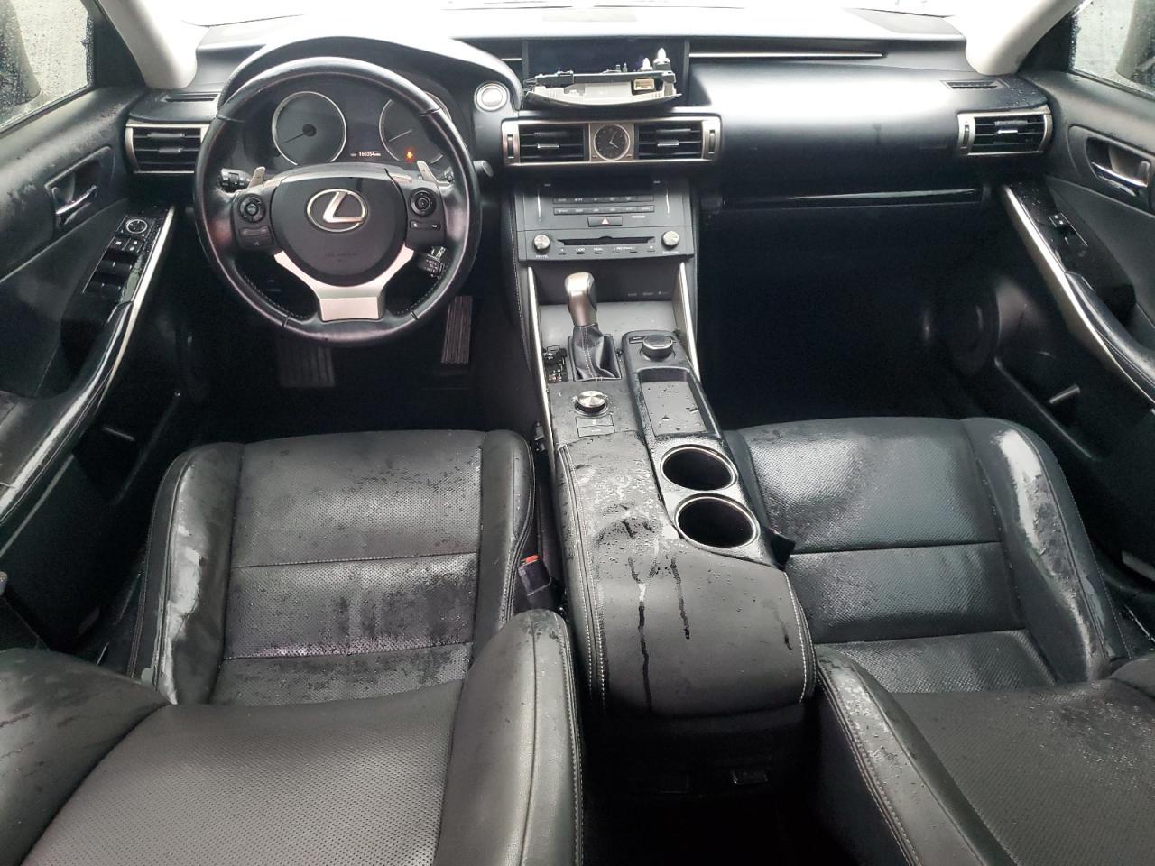 2016 LEXUS IS 200t