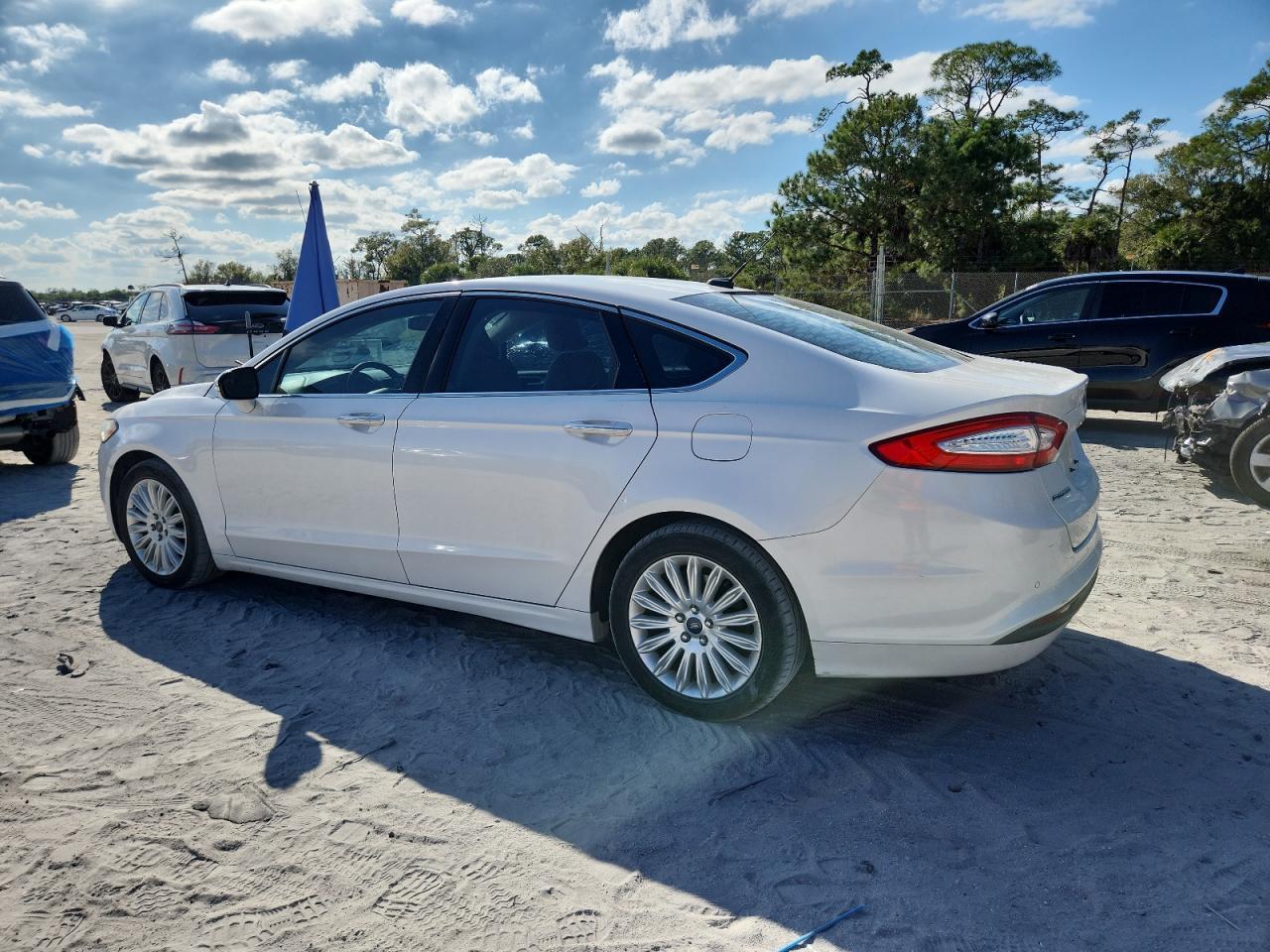 2016 FORD FUSION