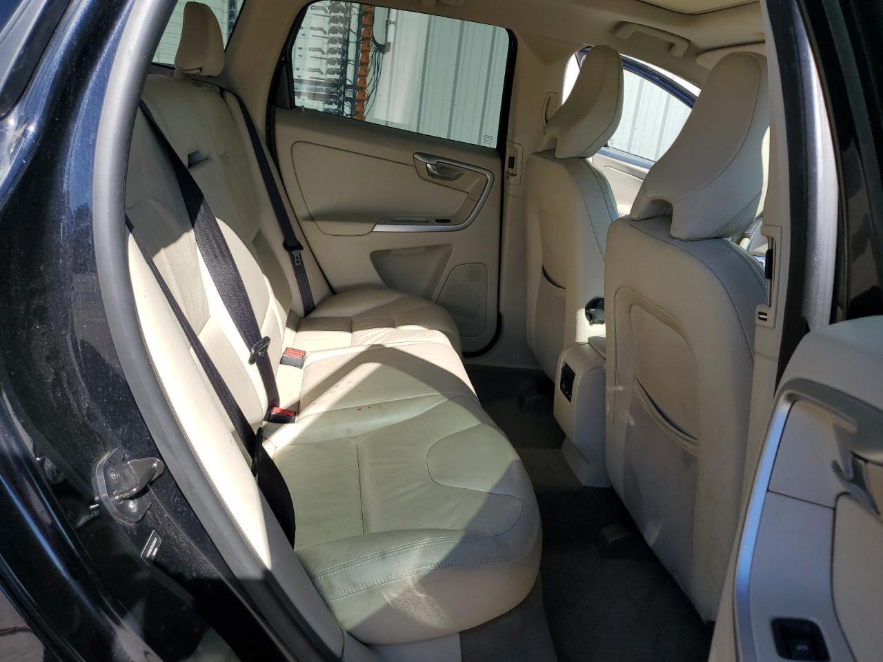 2012 VOLVO XC60