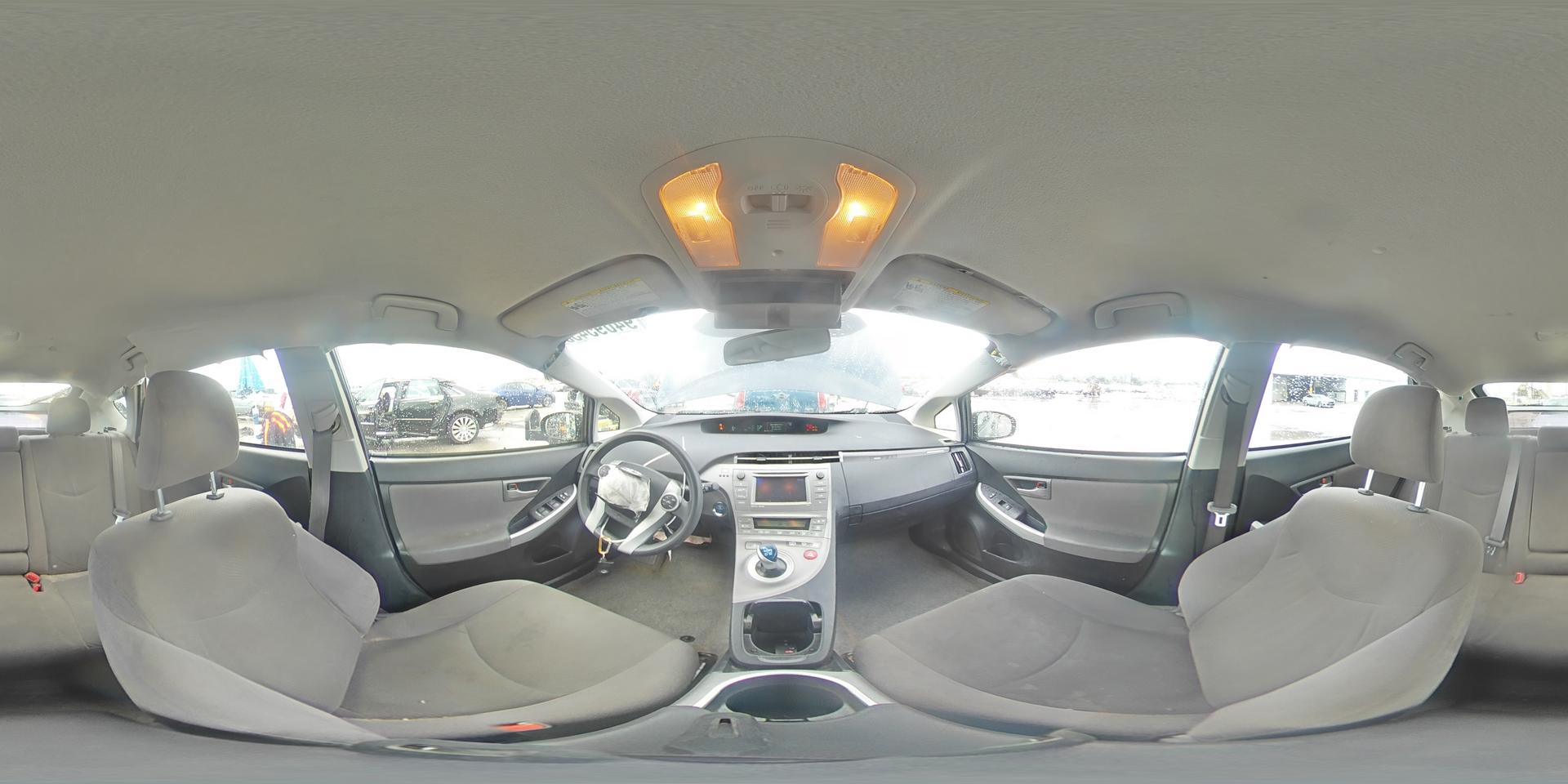 2015 TOYOTA Prius Plug-In