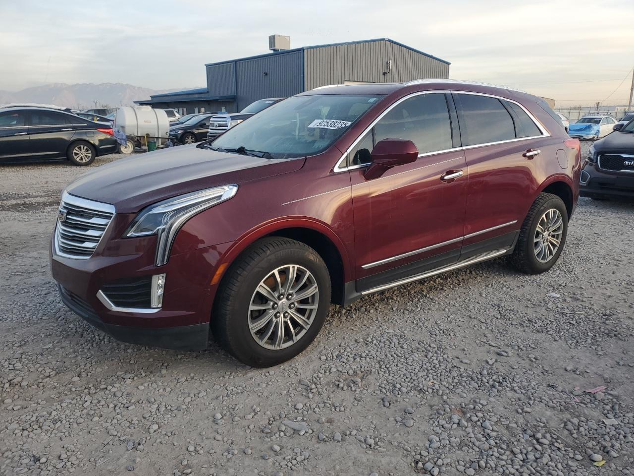2017 CADILLAC XT5