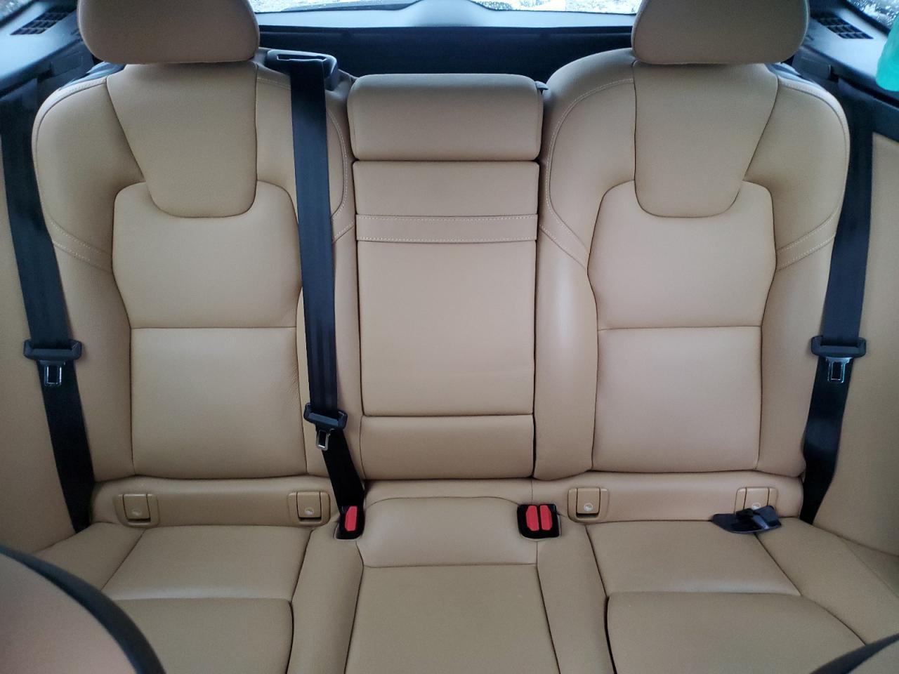 2019 VOLVO XC60