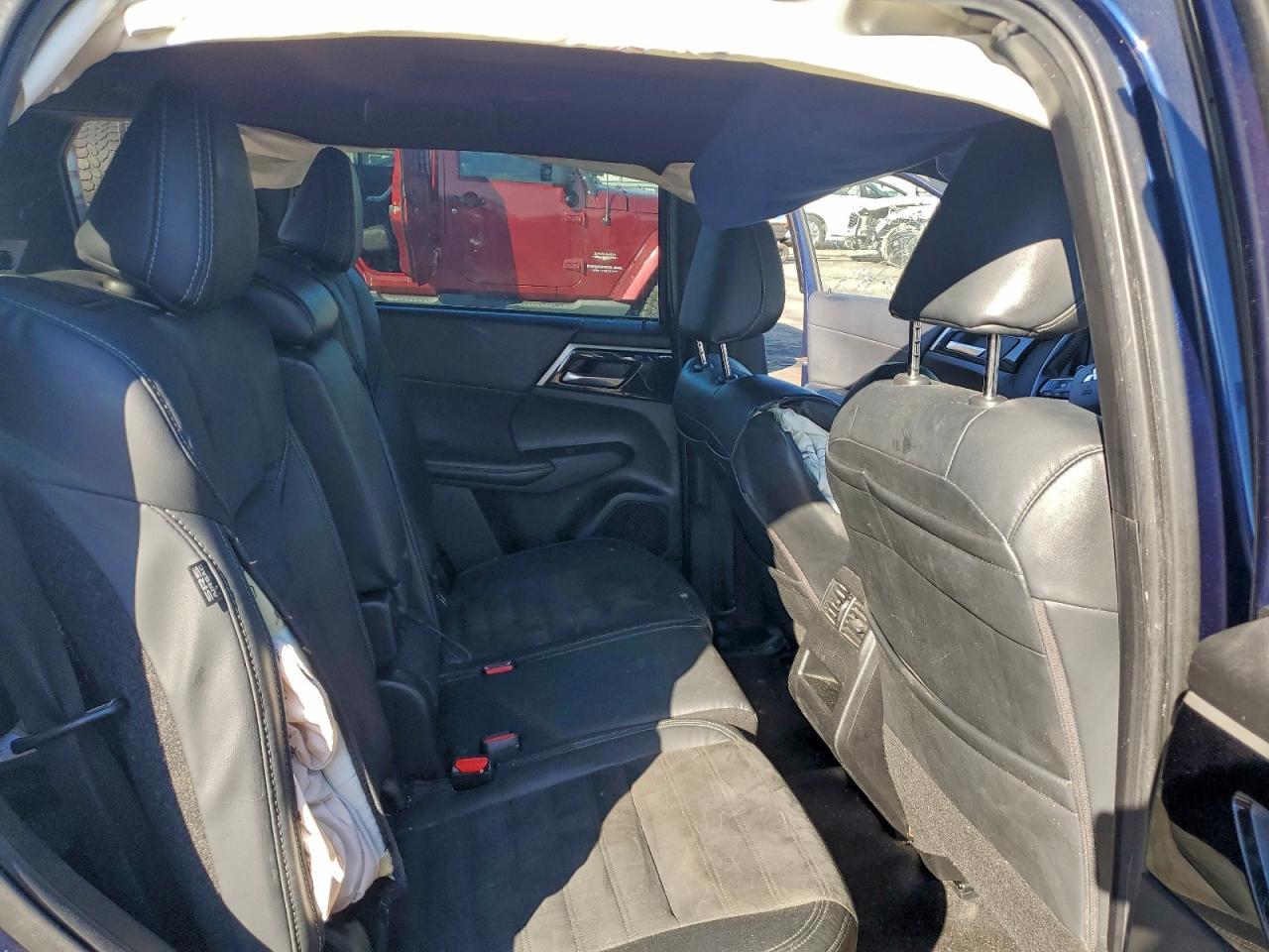 2022 MITSUBISHI outlander
