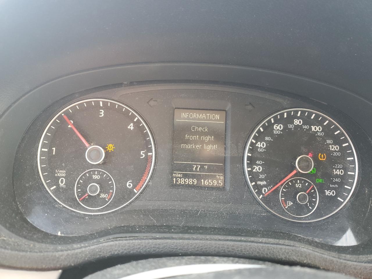 2012 VOLKSWAGEN Passat