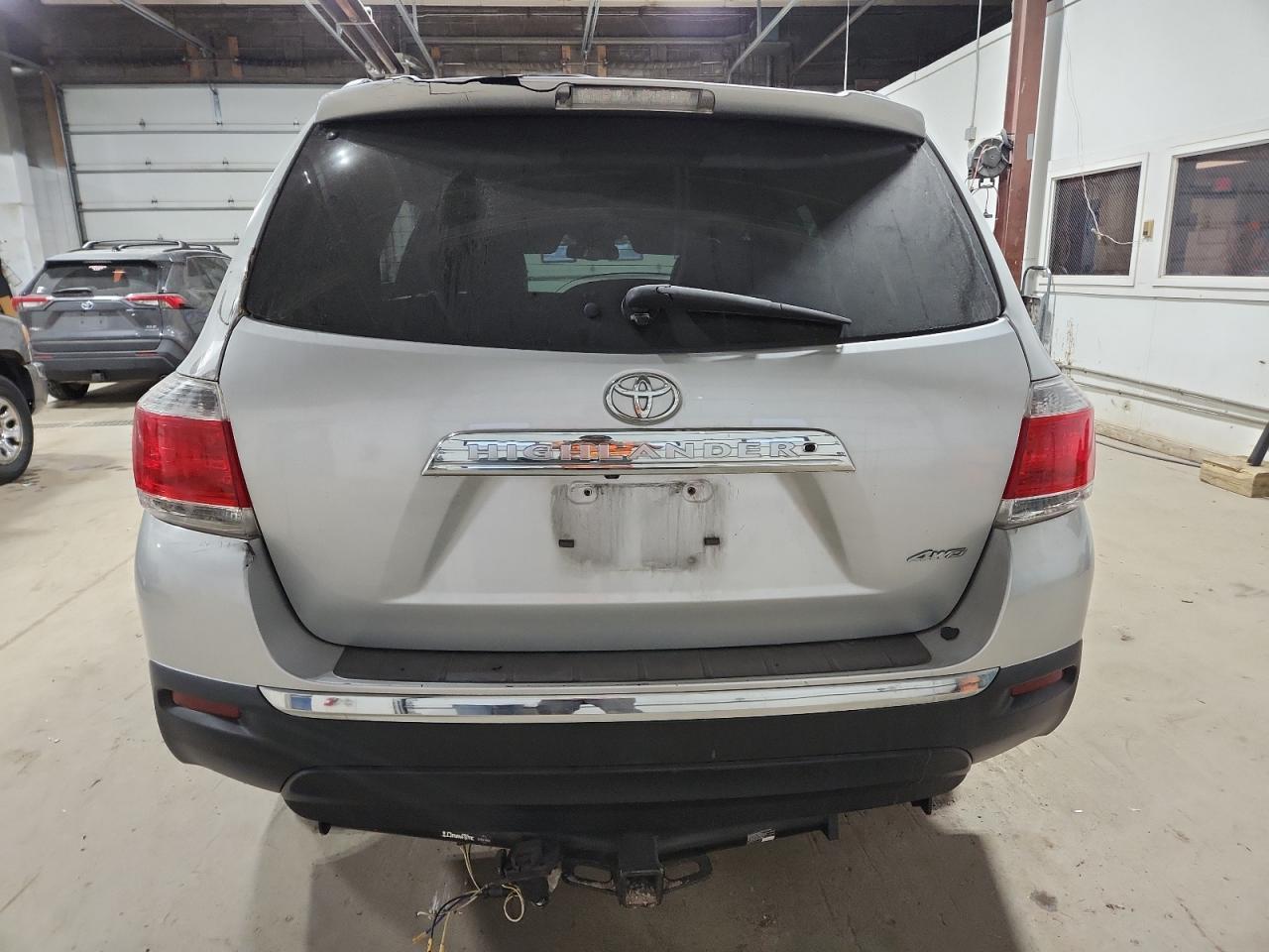 2013 TOYOTA HIGHLANDER