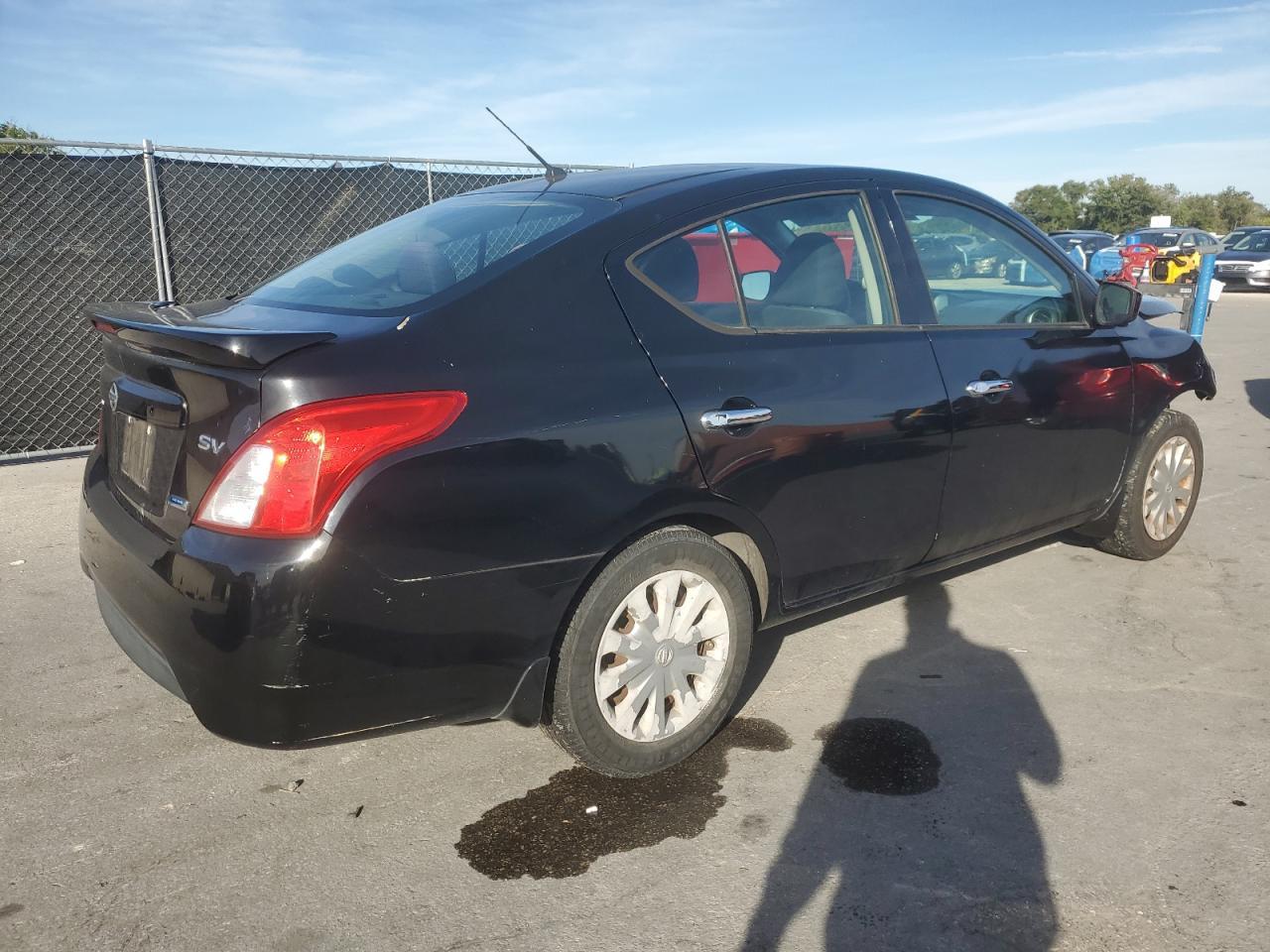 2015 NISSAN VERSA