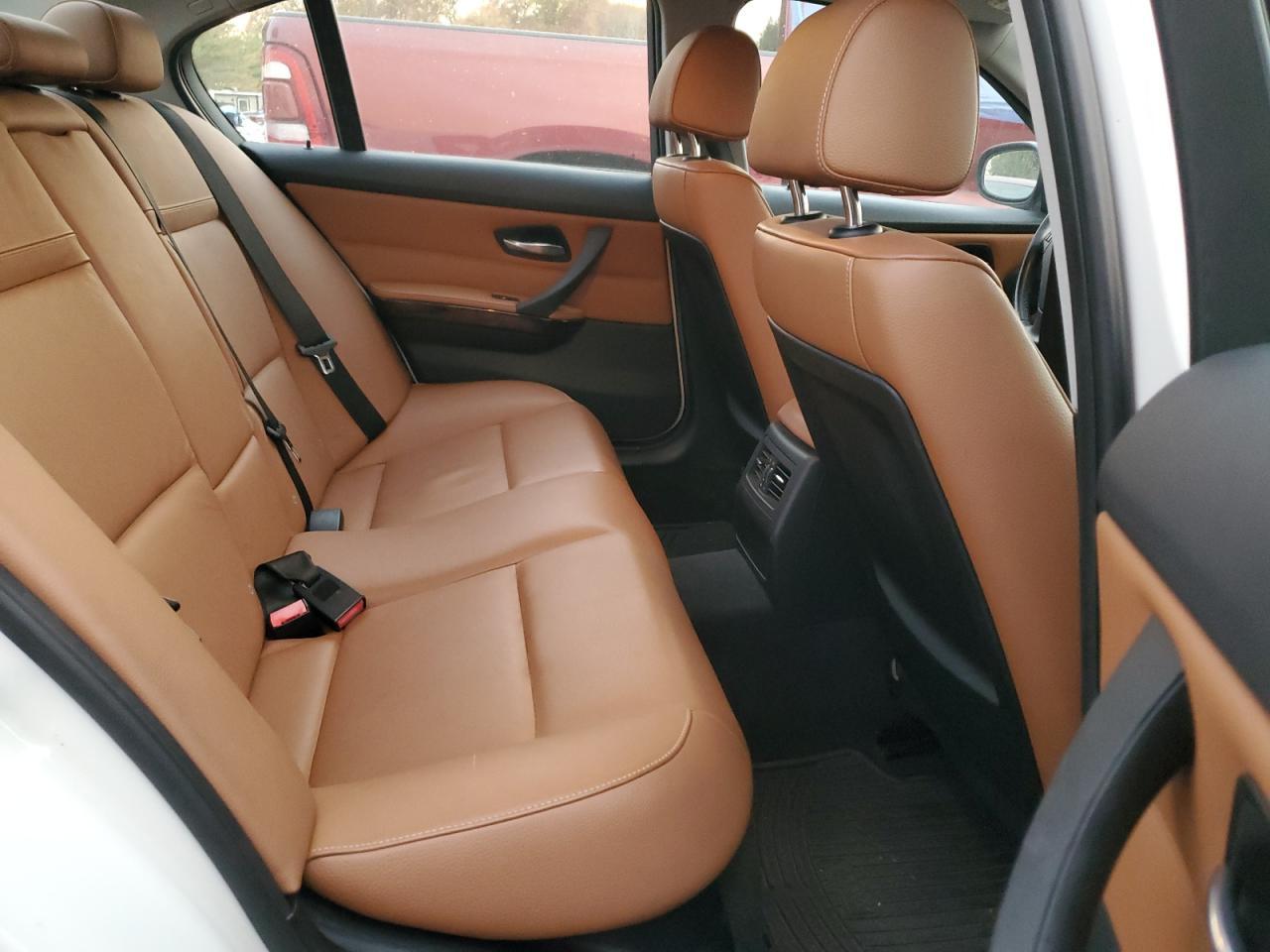 2011 BMW 3 SERIES