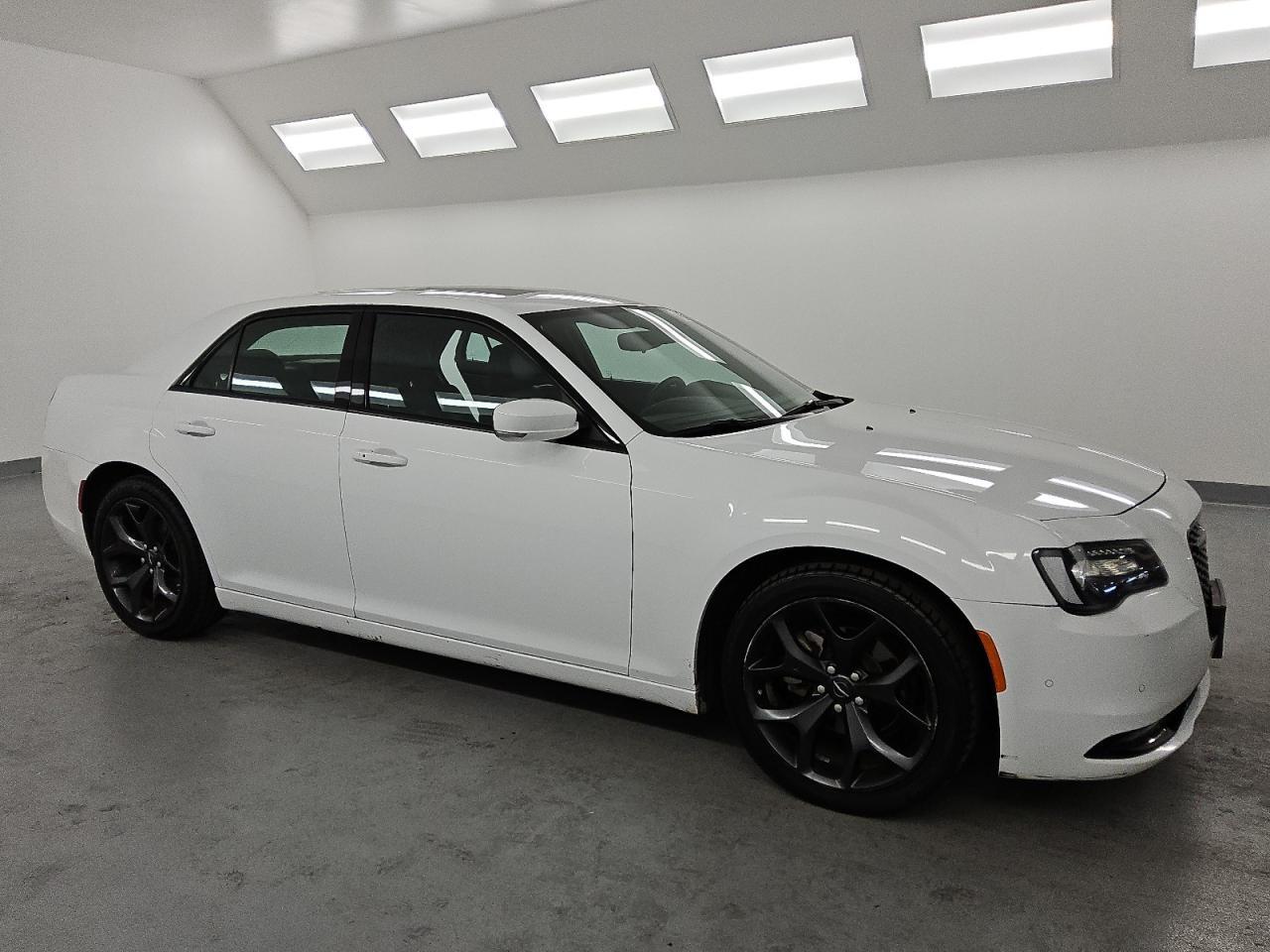 2023 CHRYSLER 300