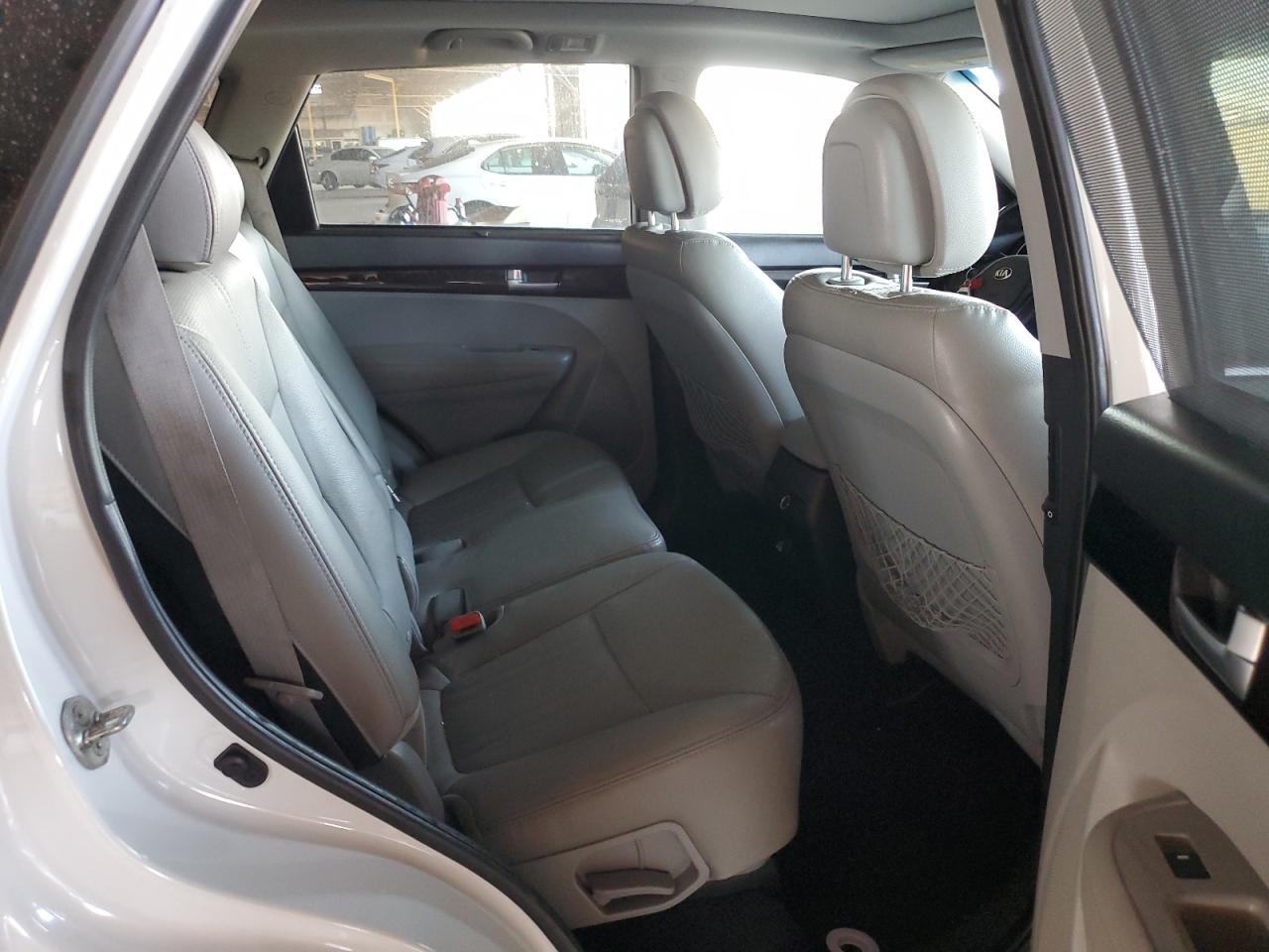 2015 KIA SORENTO