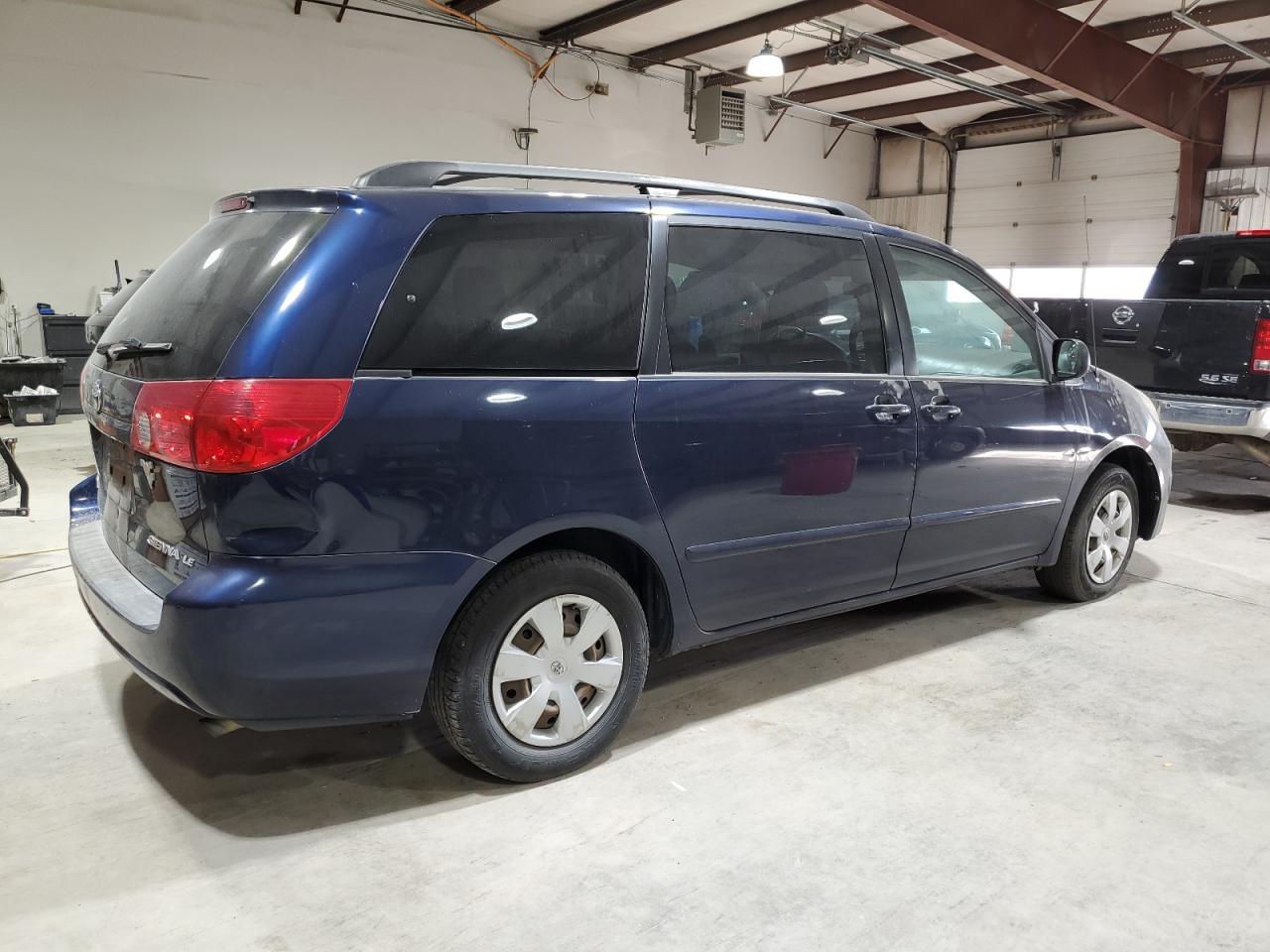2006 TOYOTA SIENNA