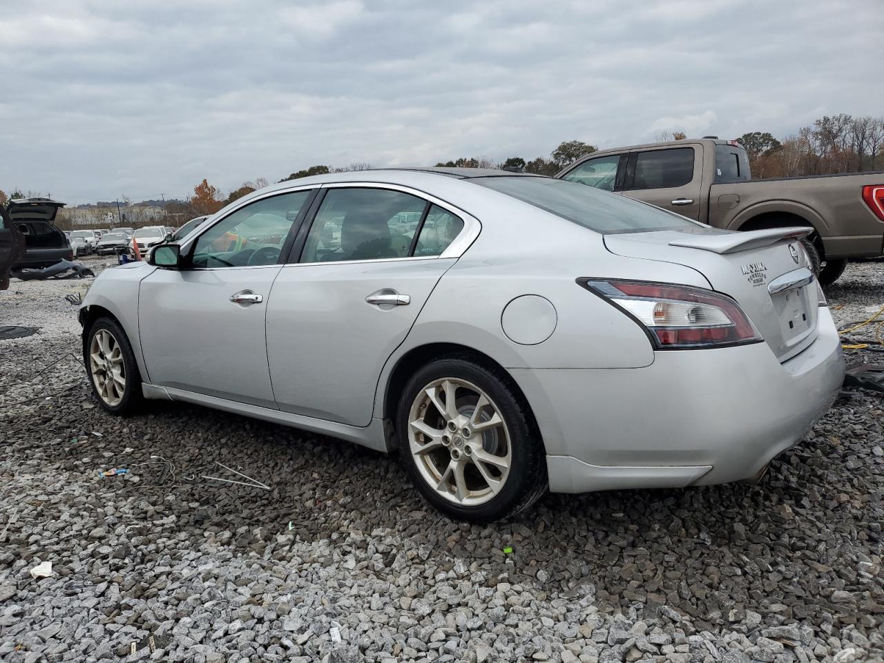 2012 NISSAN Maxima