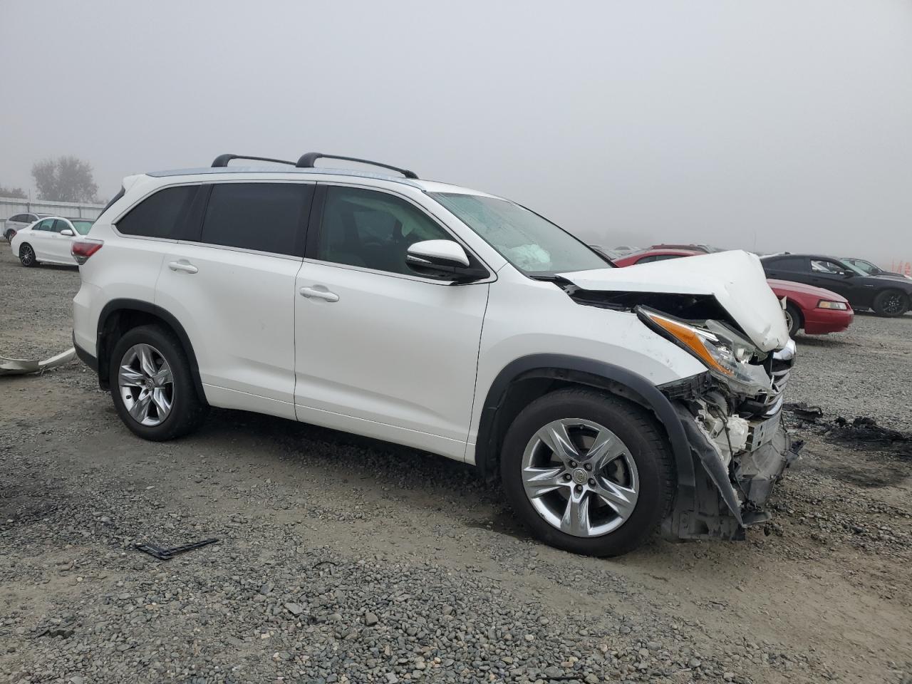 2015 TOYOTA HIGHLANDER
