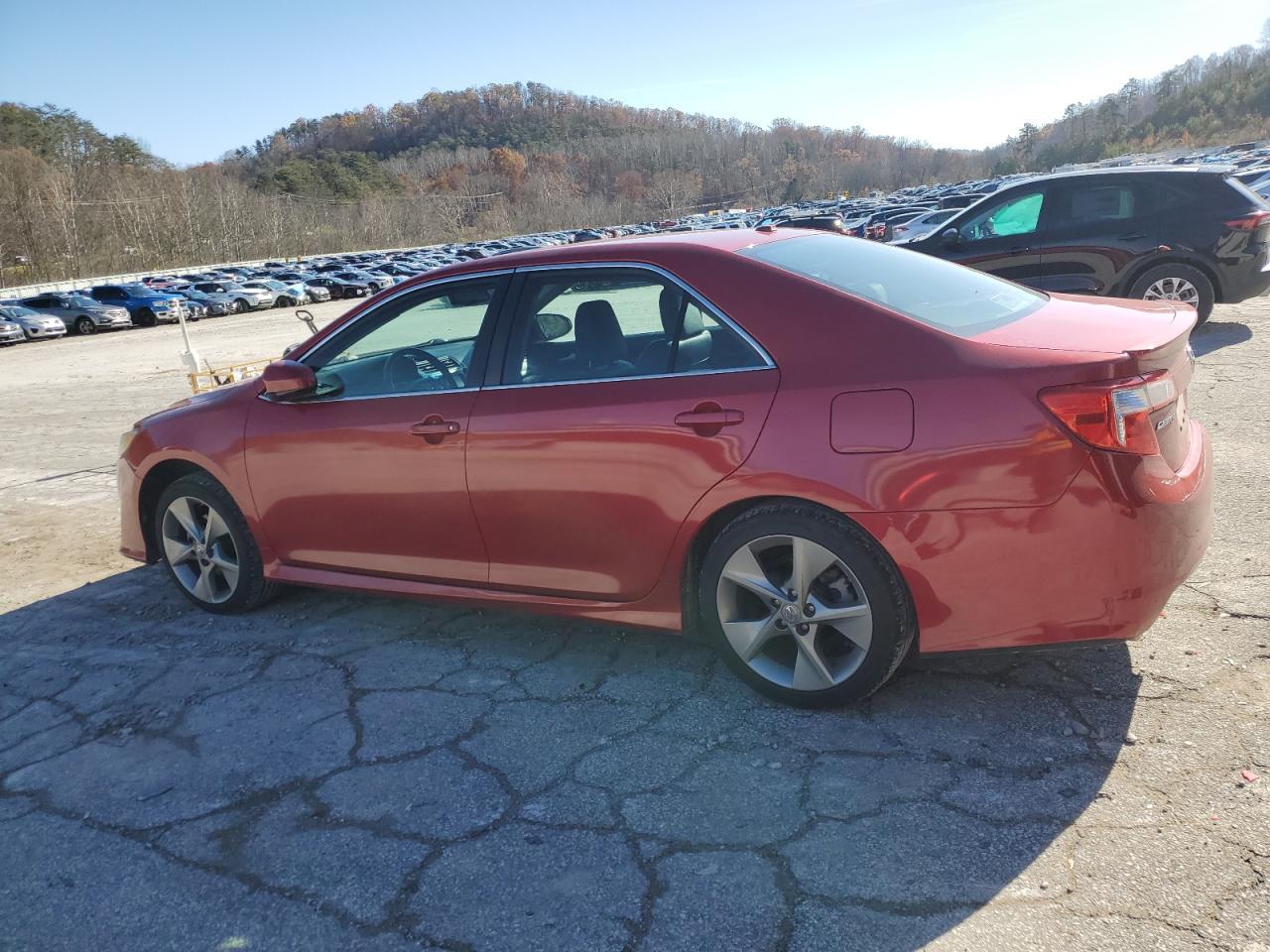 2014 TOYOTA CAMRY