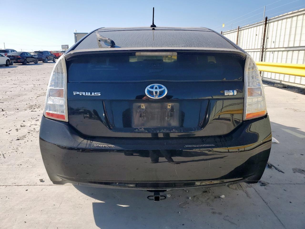2011 TOYOTA PRIUS