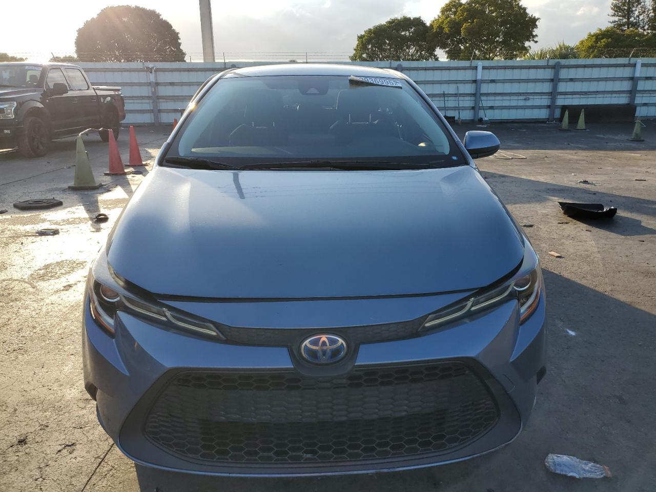 2022 TOYOTA COROLLA