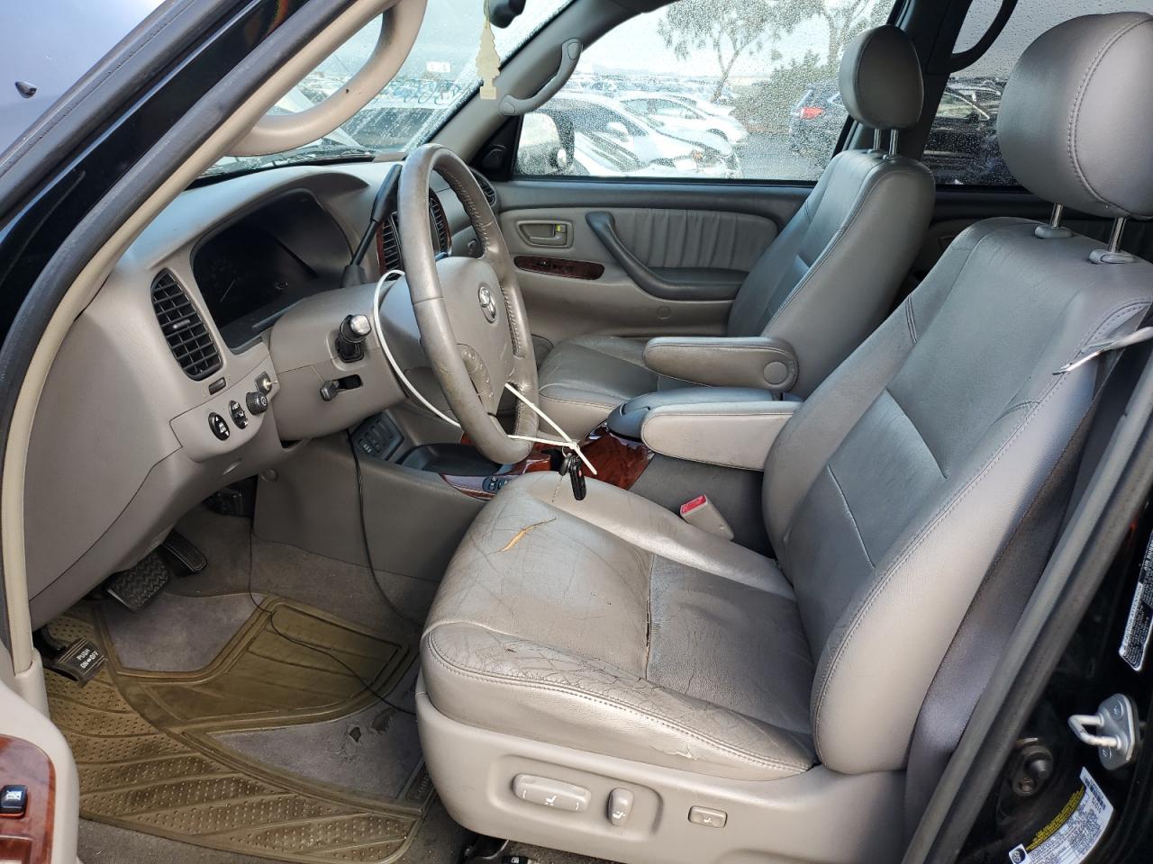 2006 TOYOTA Sequoia