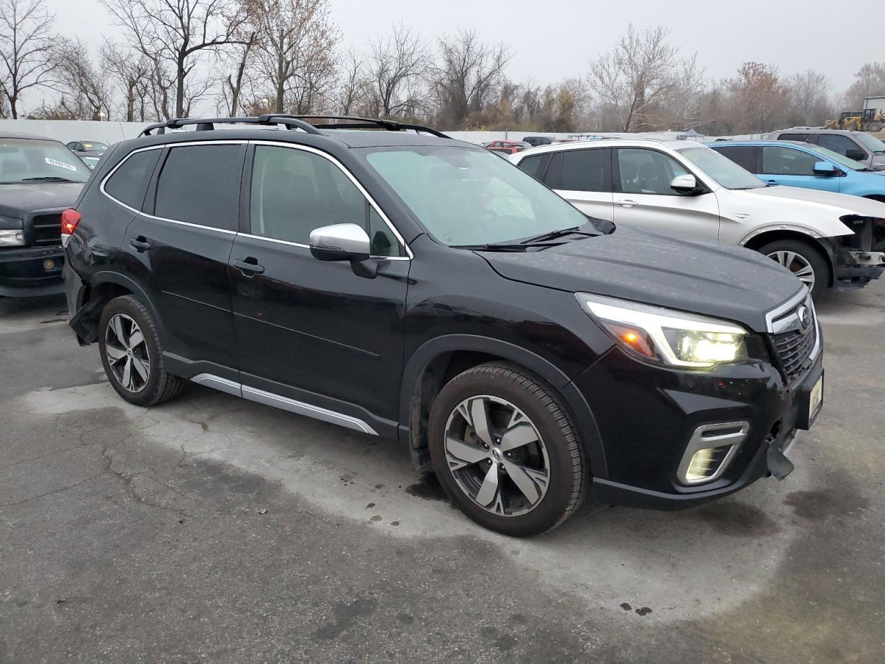 2021 SUBARU FORESTER