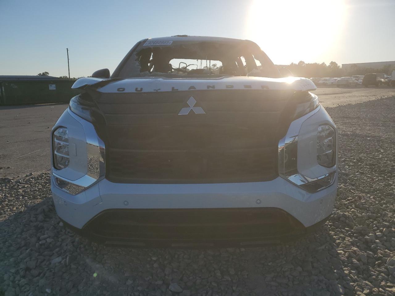 2023 MITSUBISHI outlander