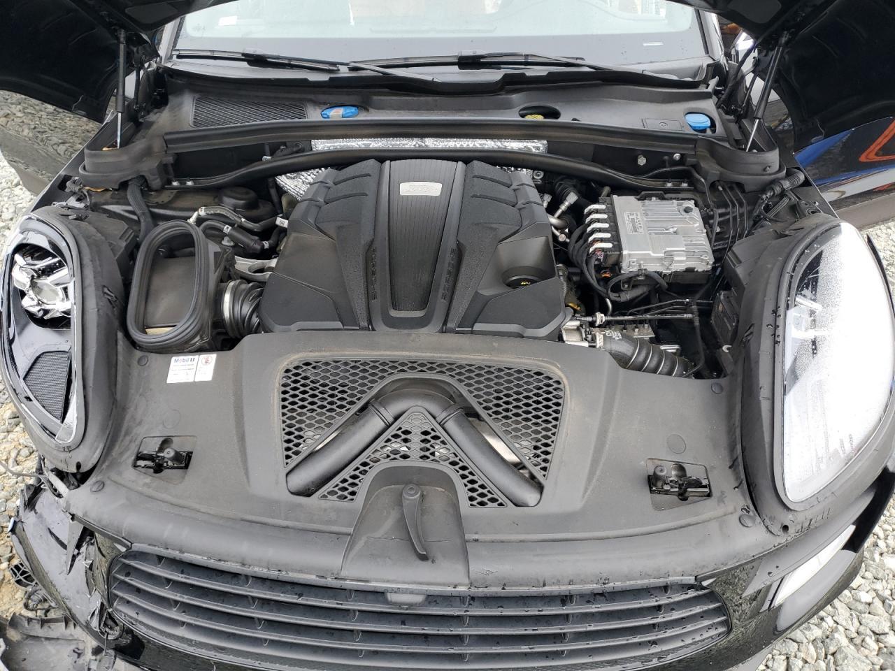 2021 PORSCHE Macan