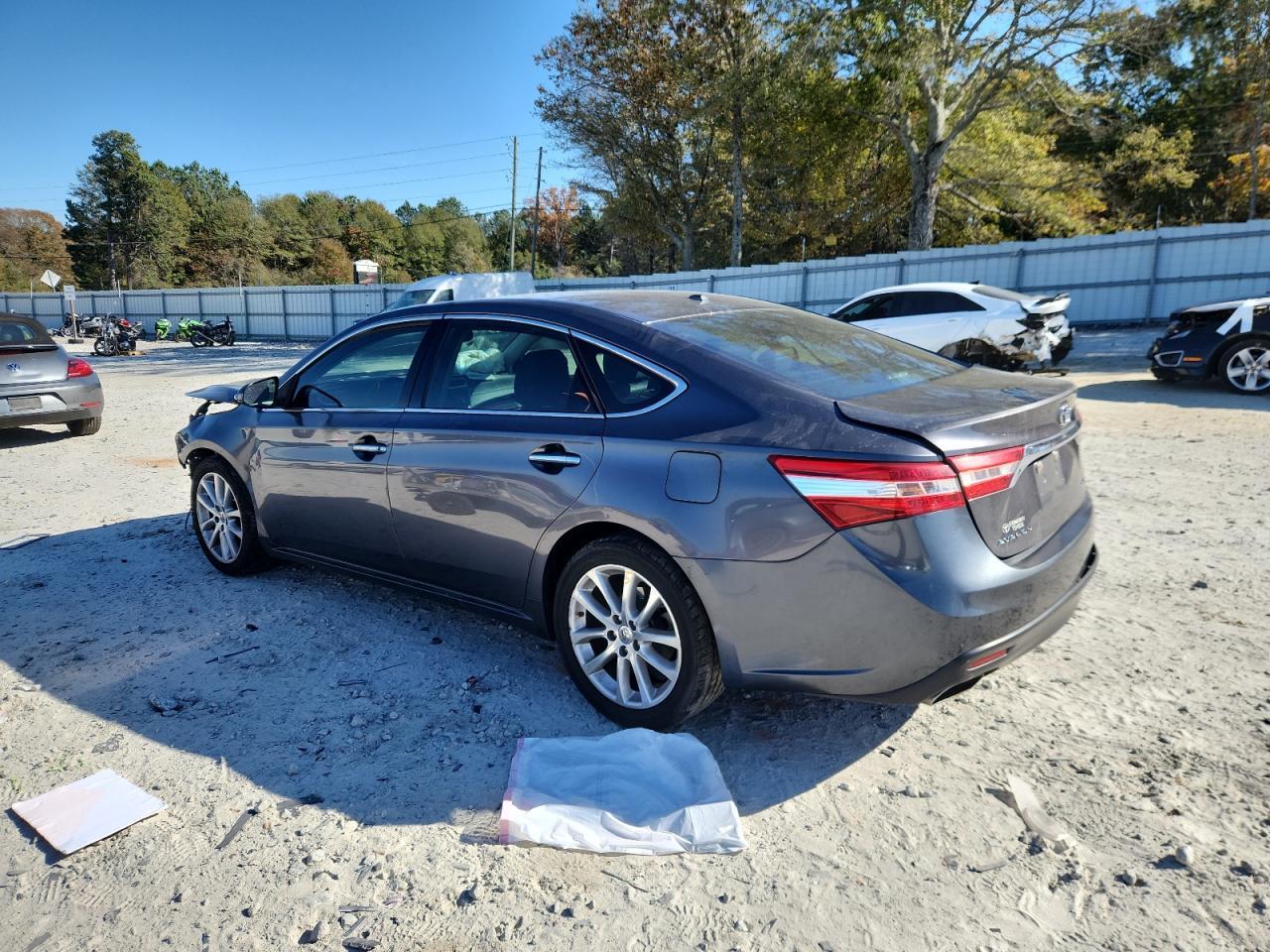 2013 TOYOTA Avalon