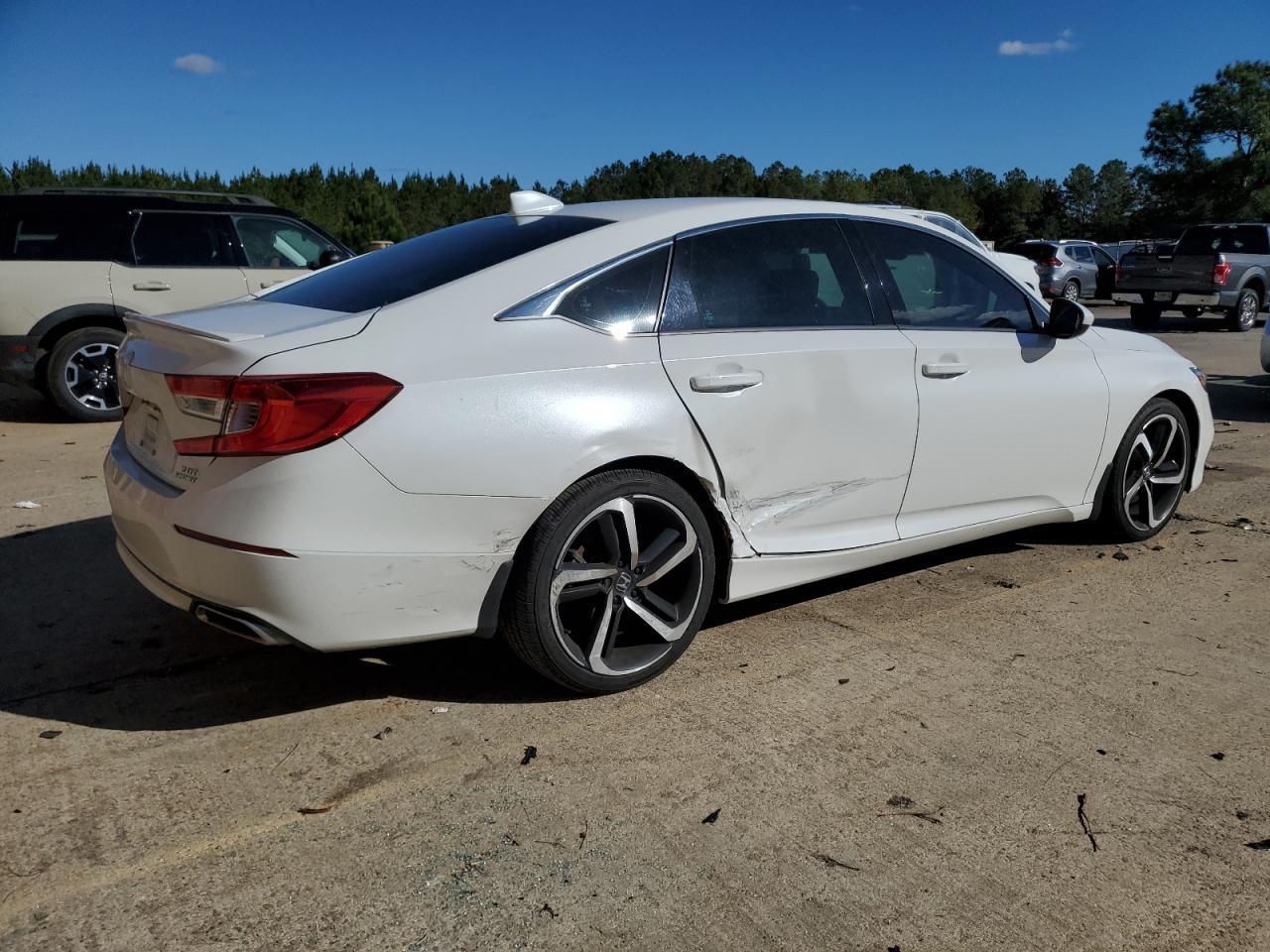 2019 HONDA ACCORD