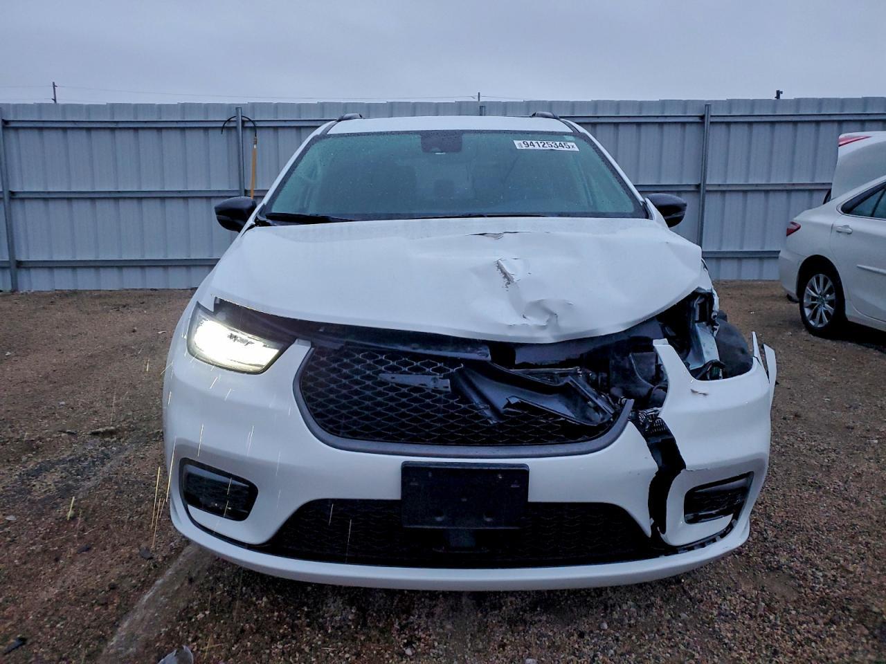 2023 CHRYSLER Pacifica