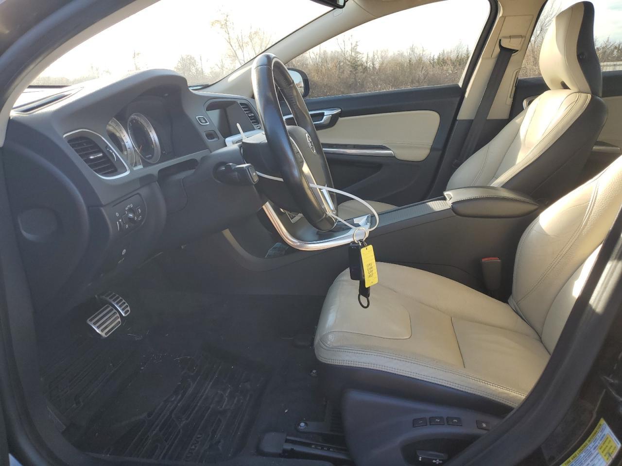 2013 VOLVO S60
