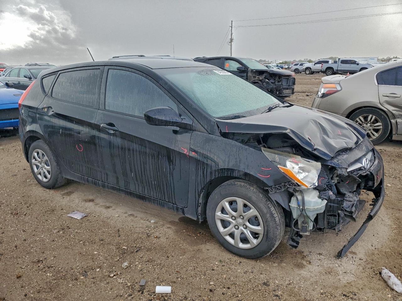 2013 HYUNDAI ACCENT