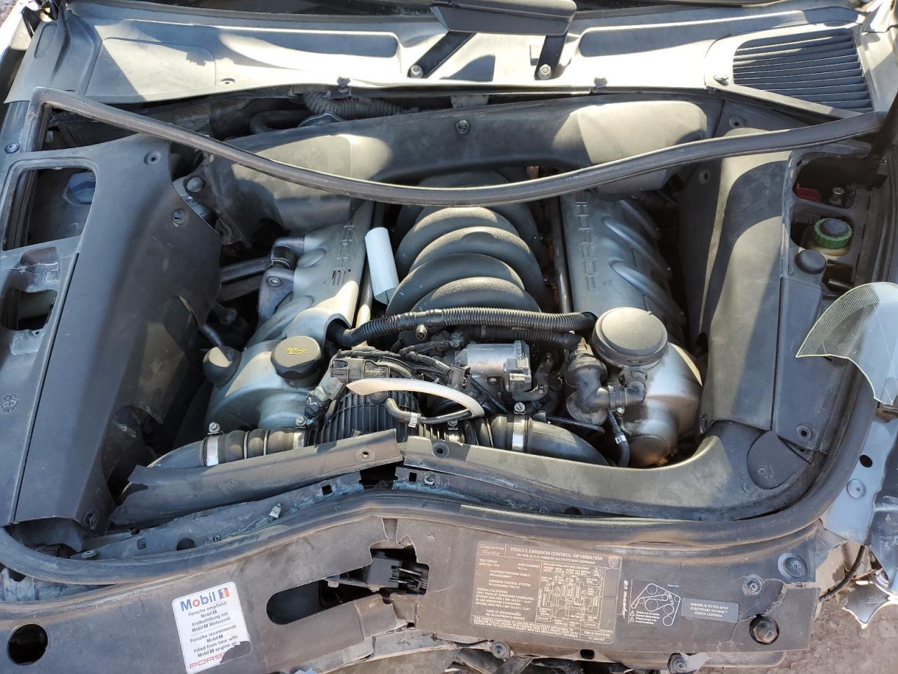 2004 PORSCHE CAYENNE