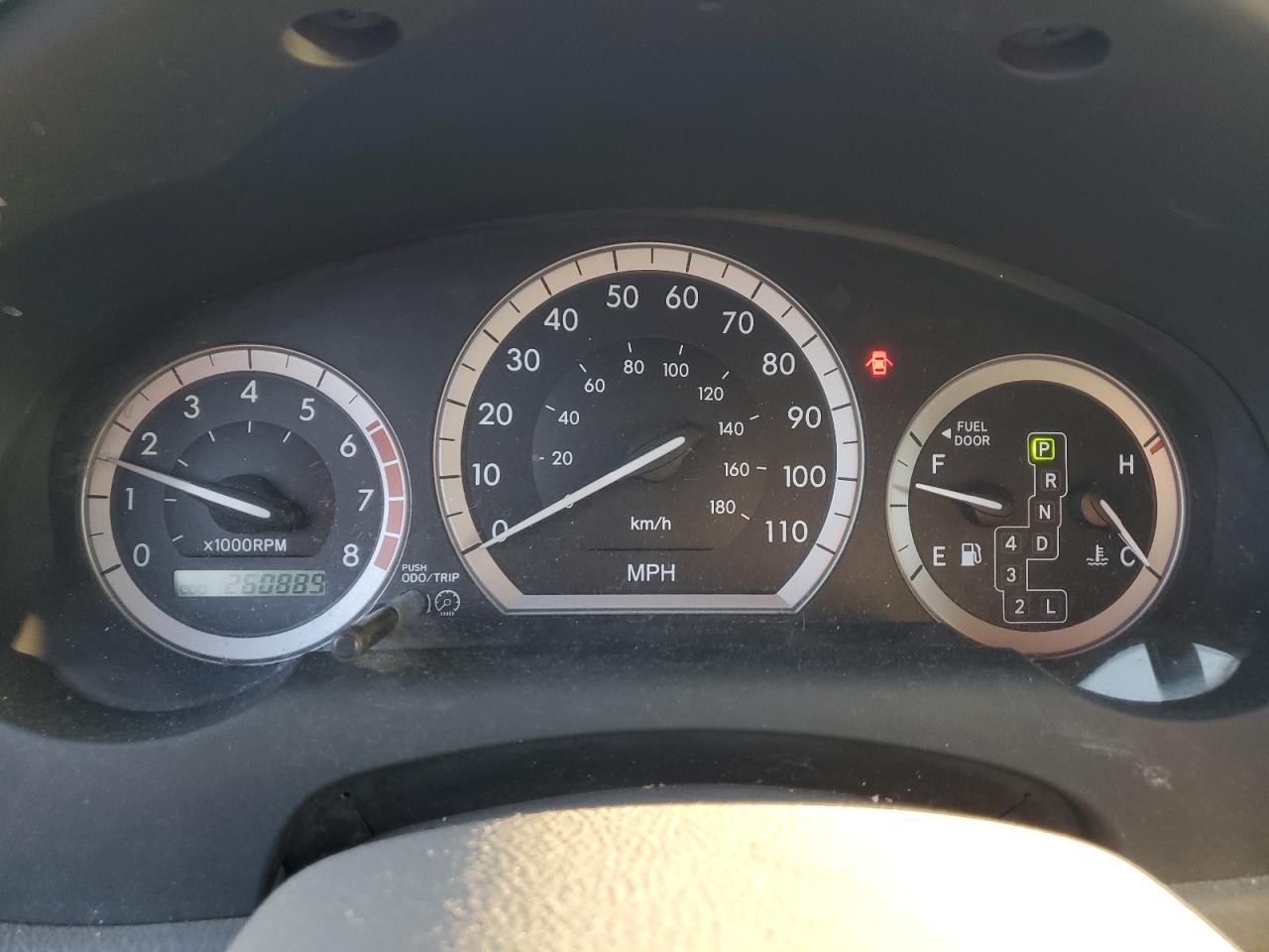 2004 TOYOTA SIENNA