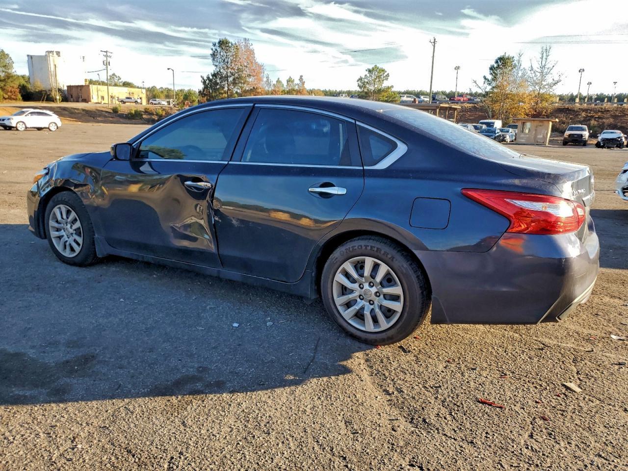 2017 NISSAN ALTIMA