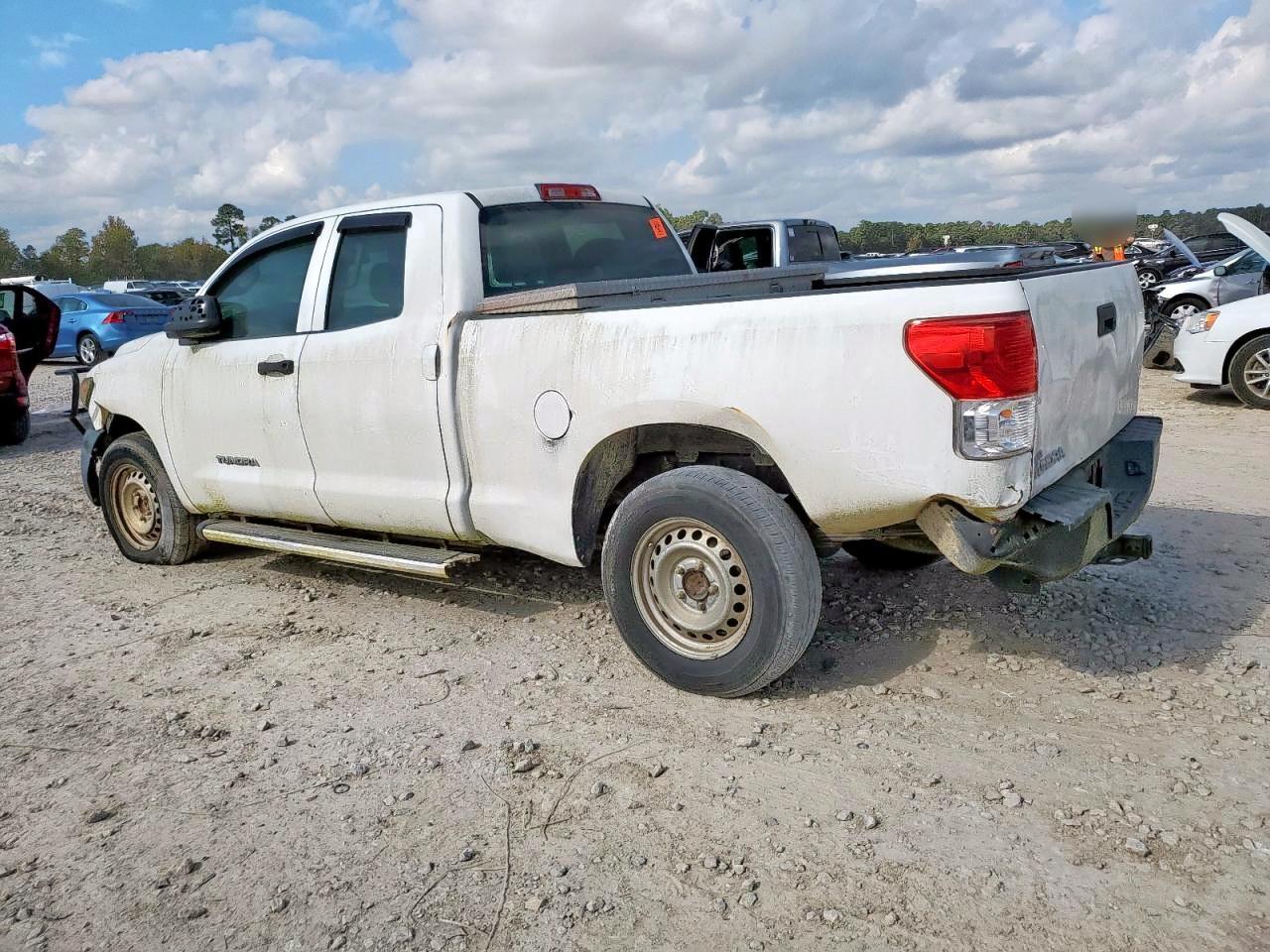 2011 TOYOTA TUNDRA