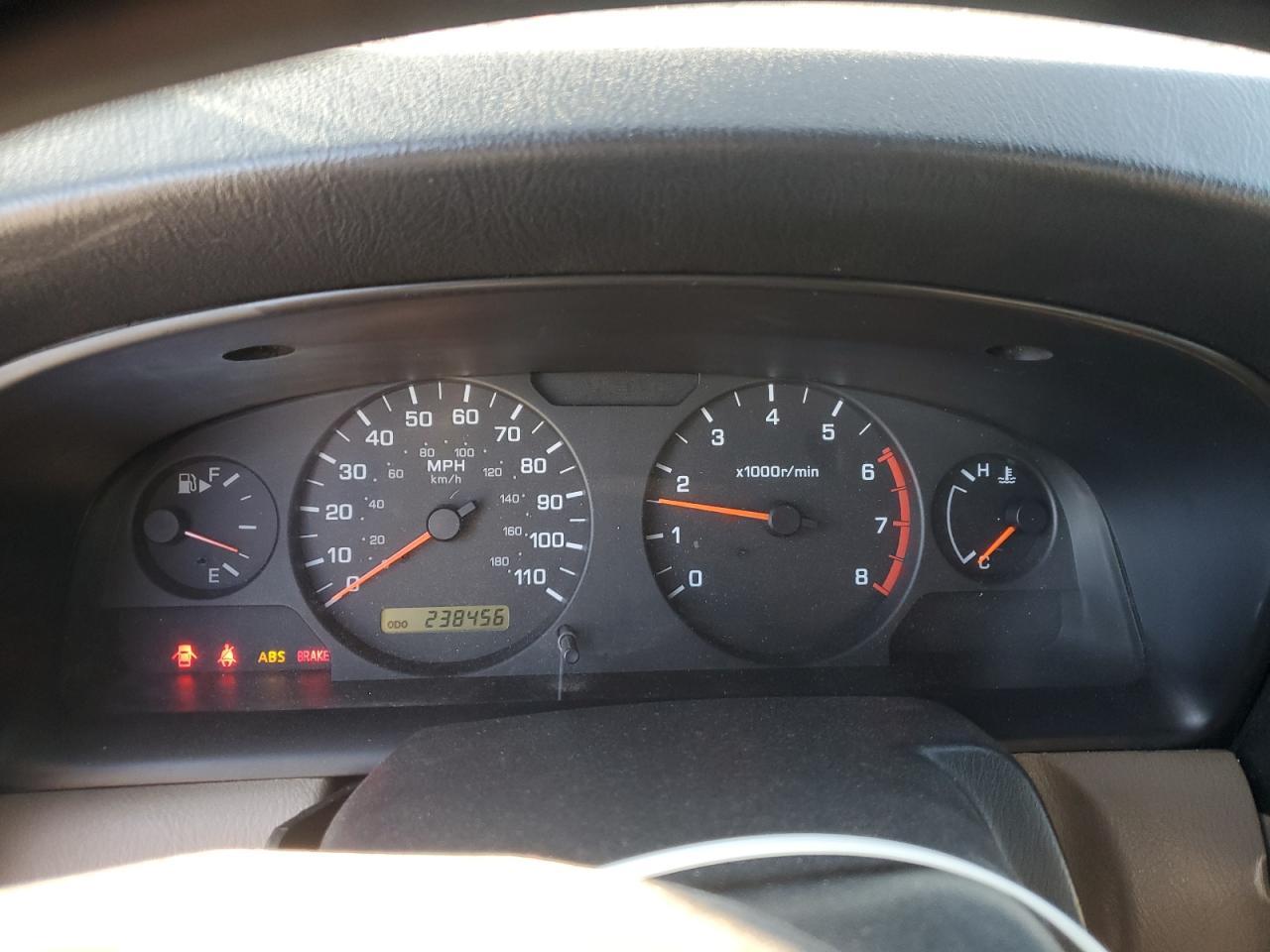 2001 NISSAN Frontier