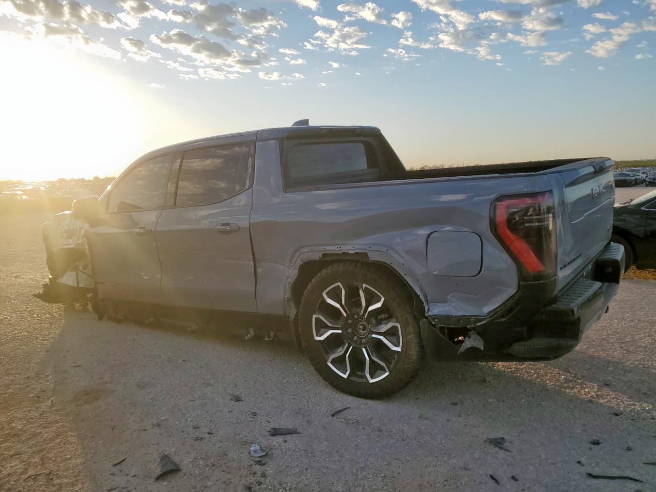 2025 GMC Sierra