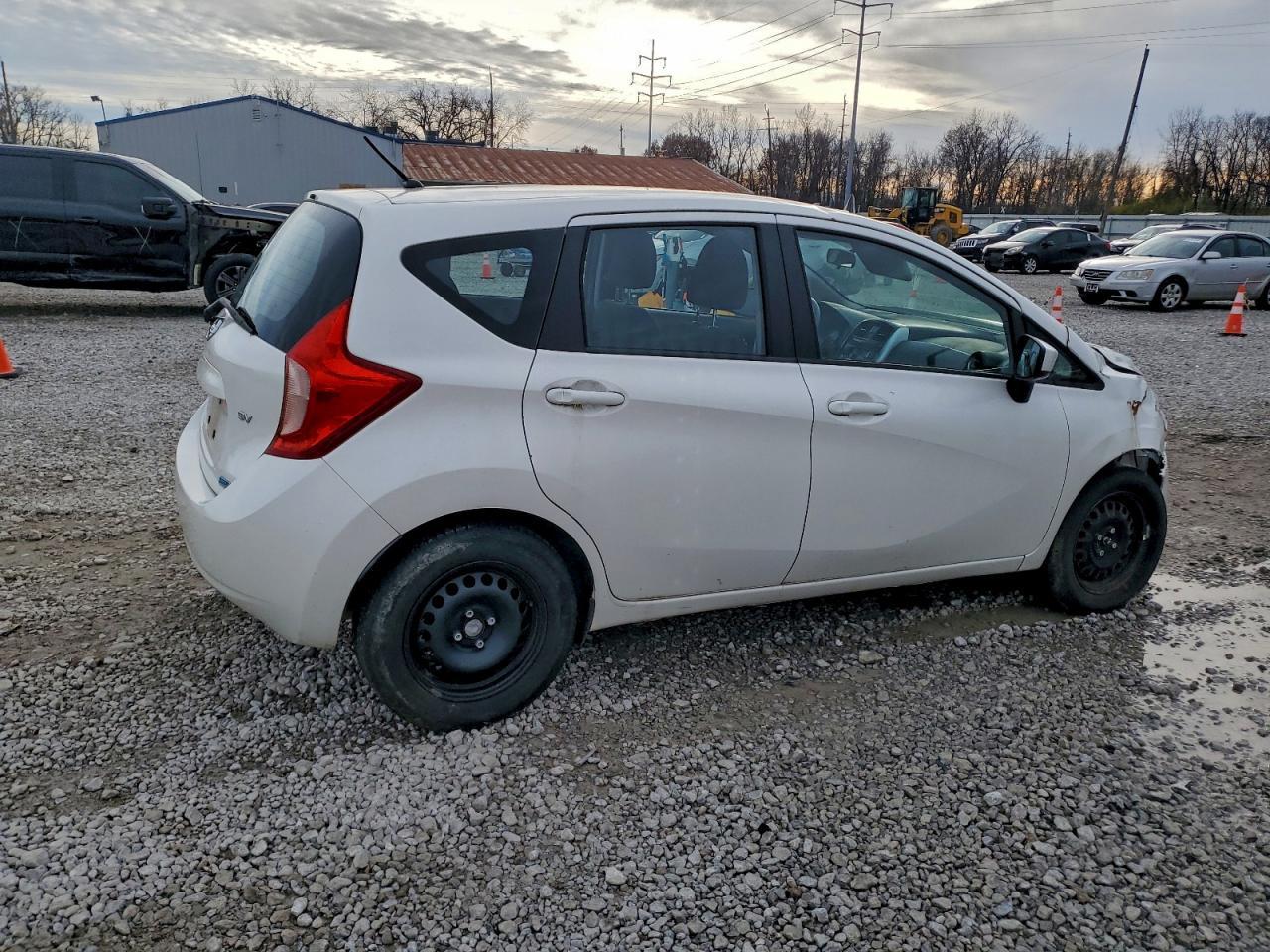 2015 NISSAN Versa Note