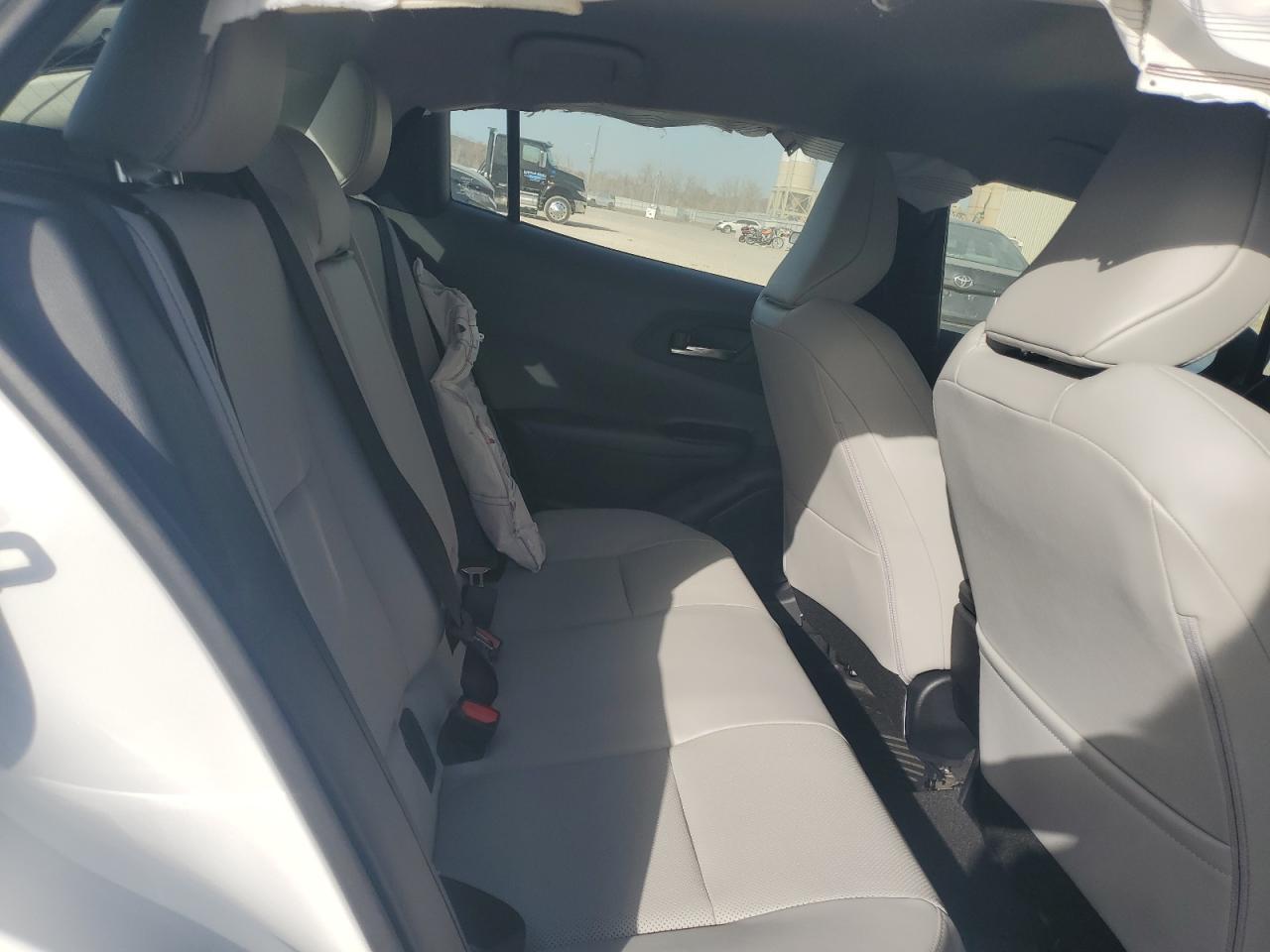 2024 TOYOTA PRIUS