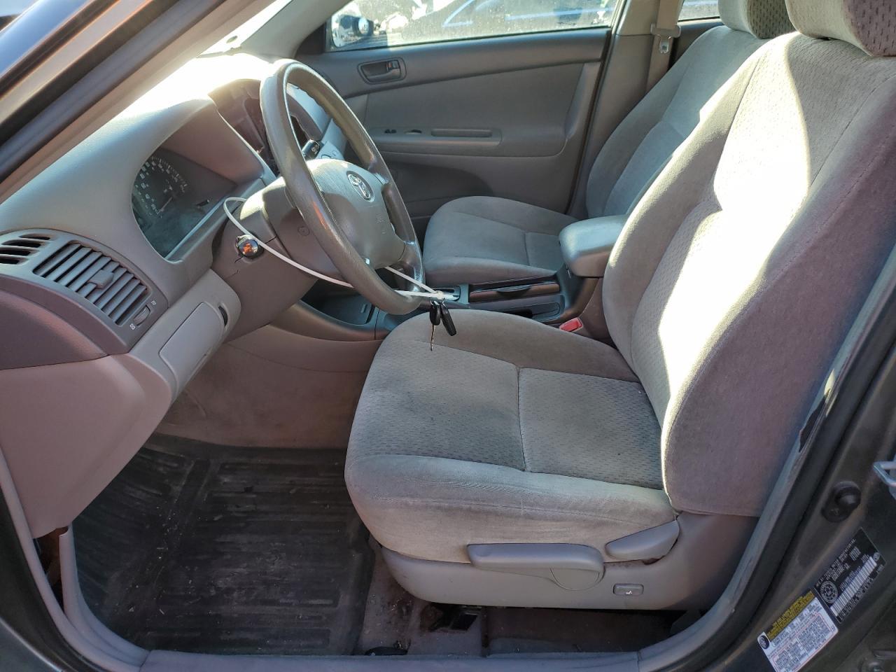 2004 TOYOTA CAMRY