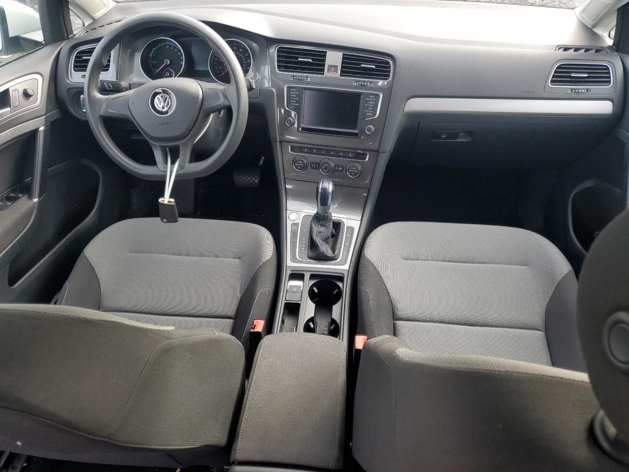 2016 VOLKSWAGEN e-Golf