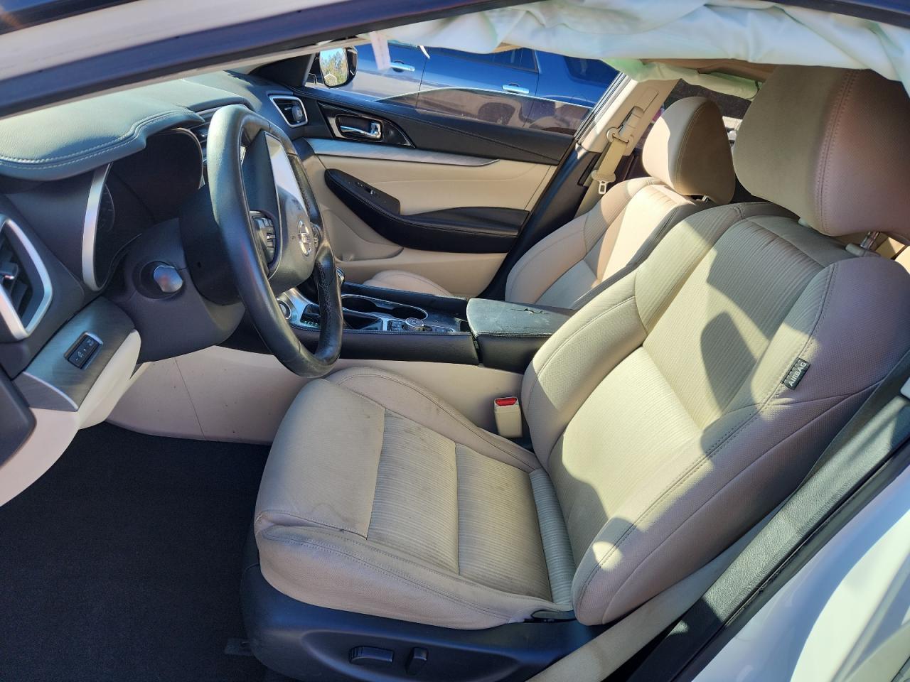 2017 NISSAN Maxima