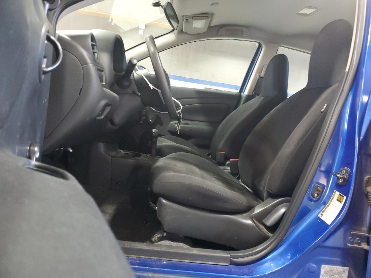 2015 NISSAN VERSA