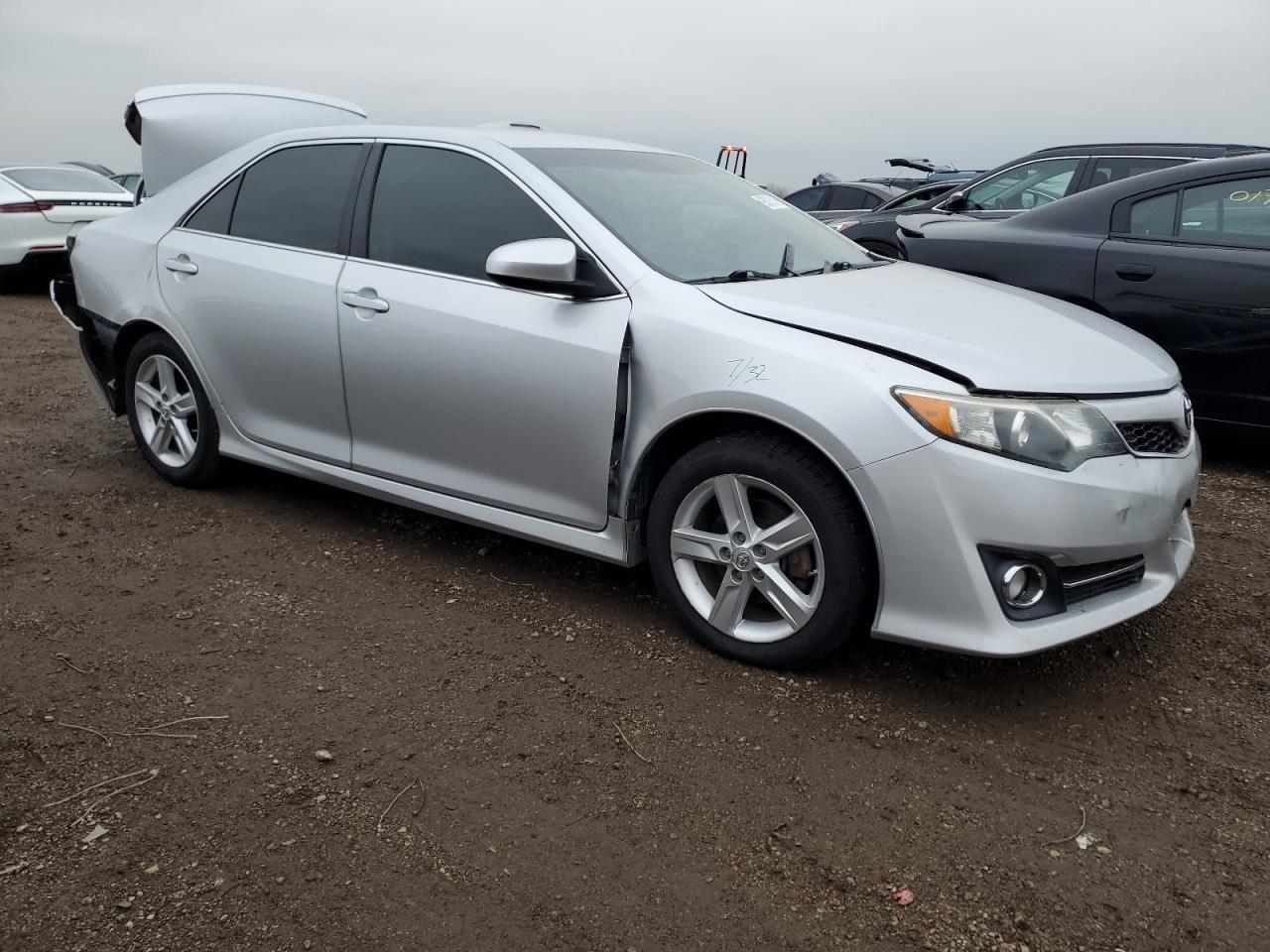 2014 TOYOTA CAMRY