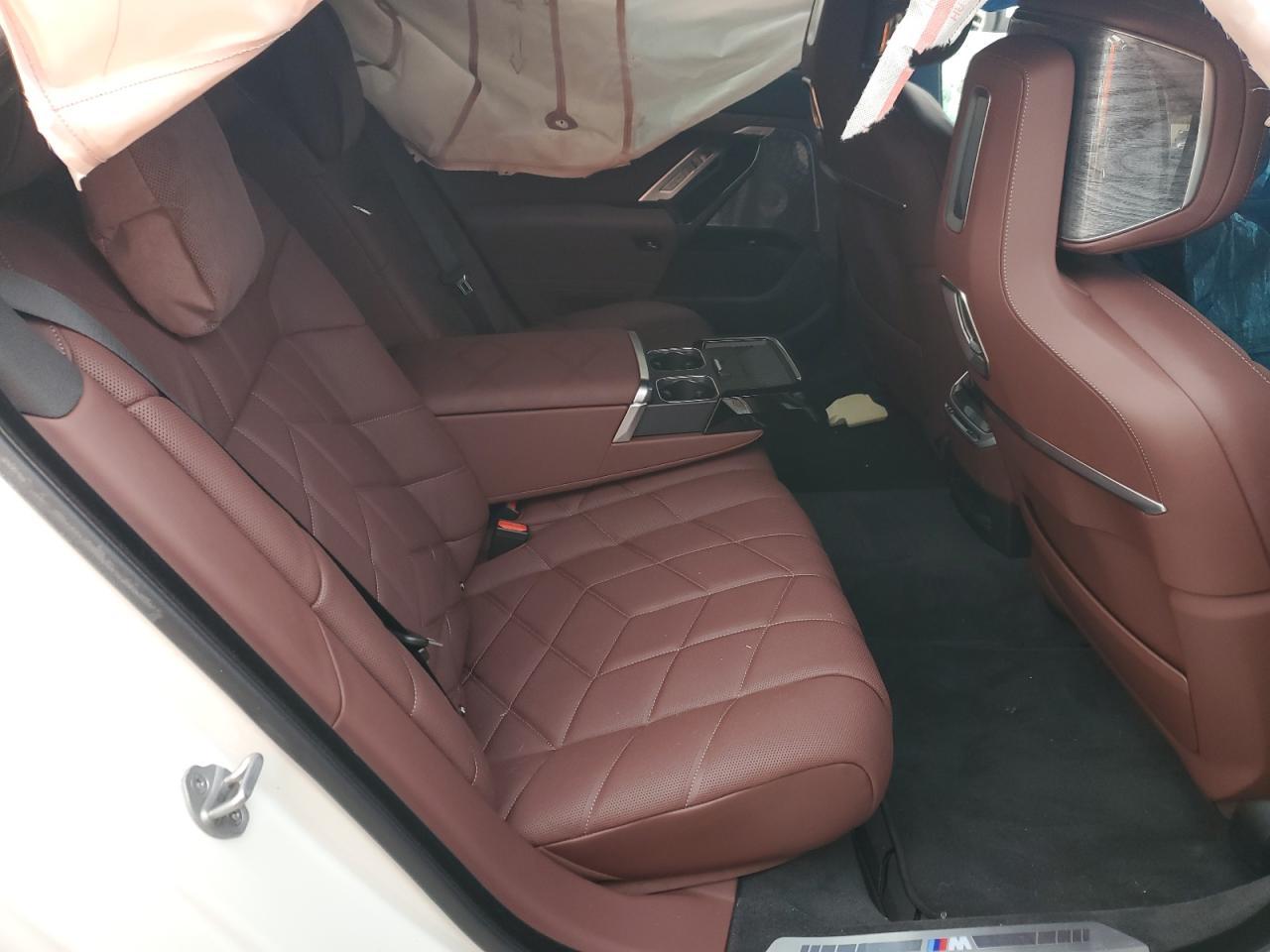 2025 BMW i7