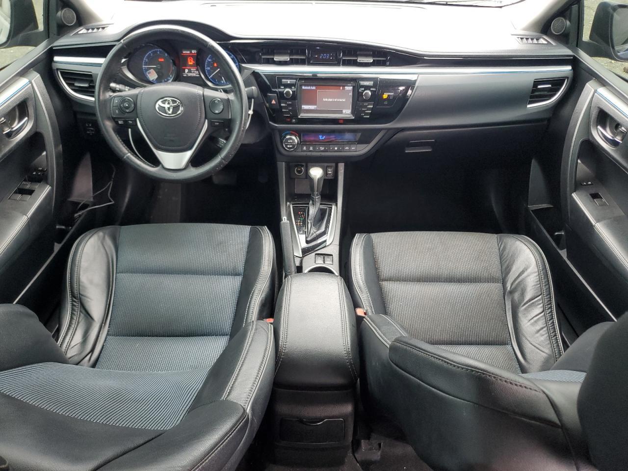 2015 TOYOTA COROLLA